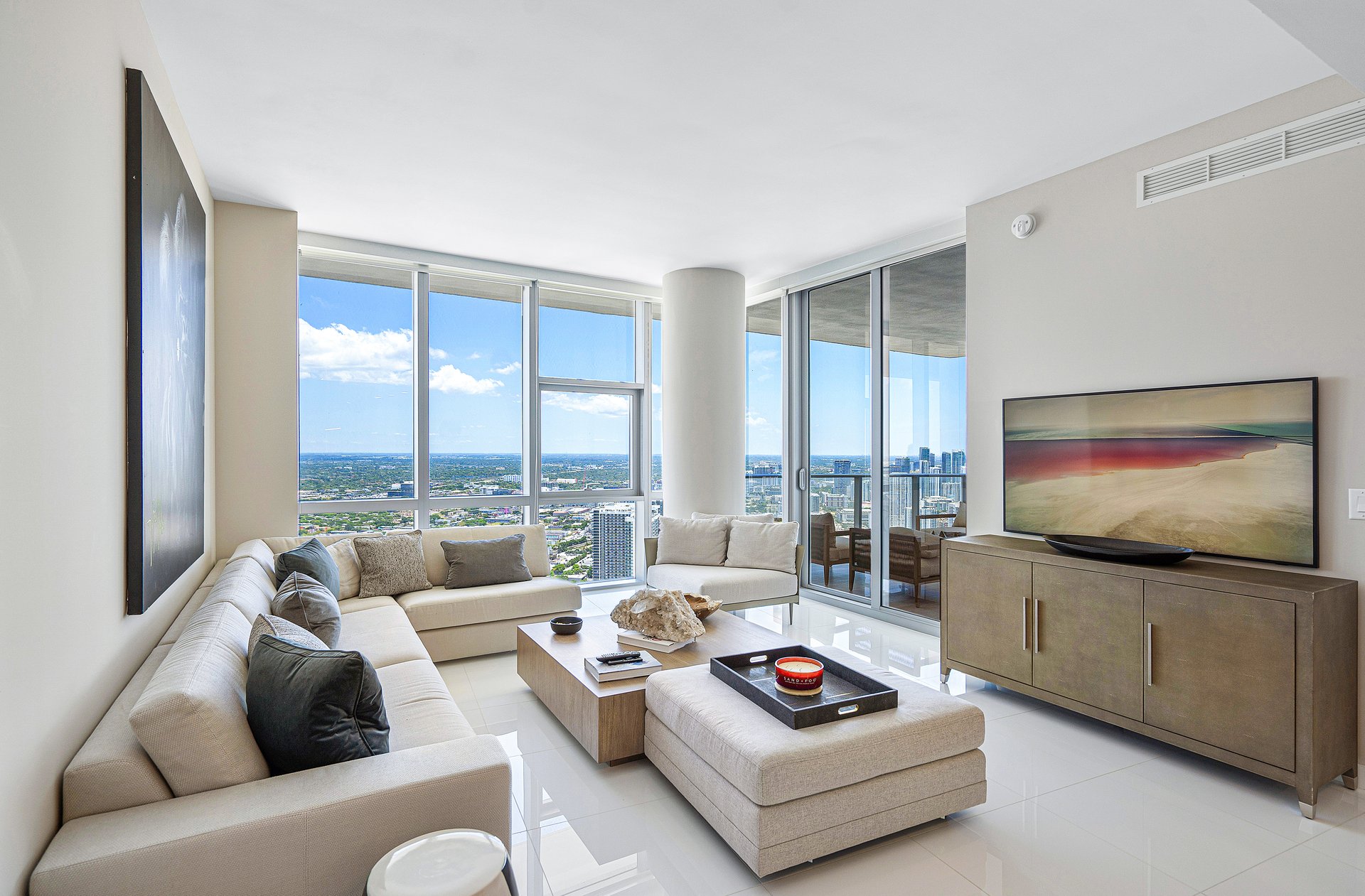 851 NE 1st Ave #4901