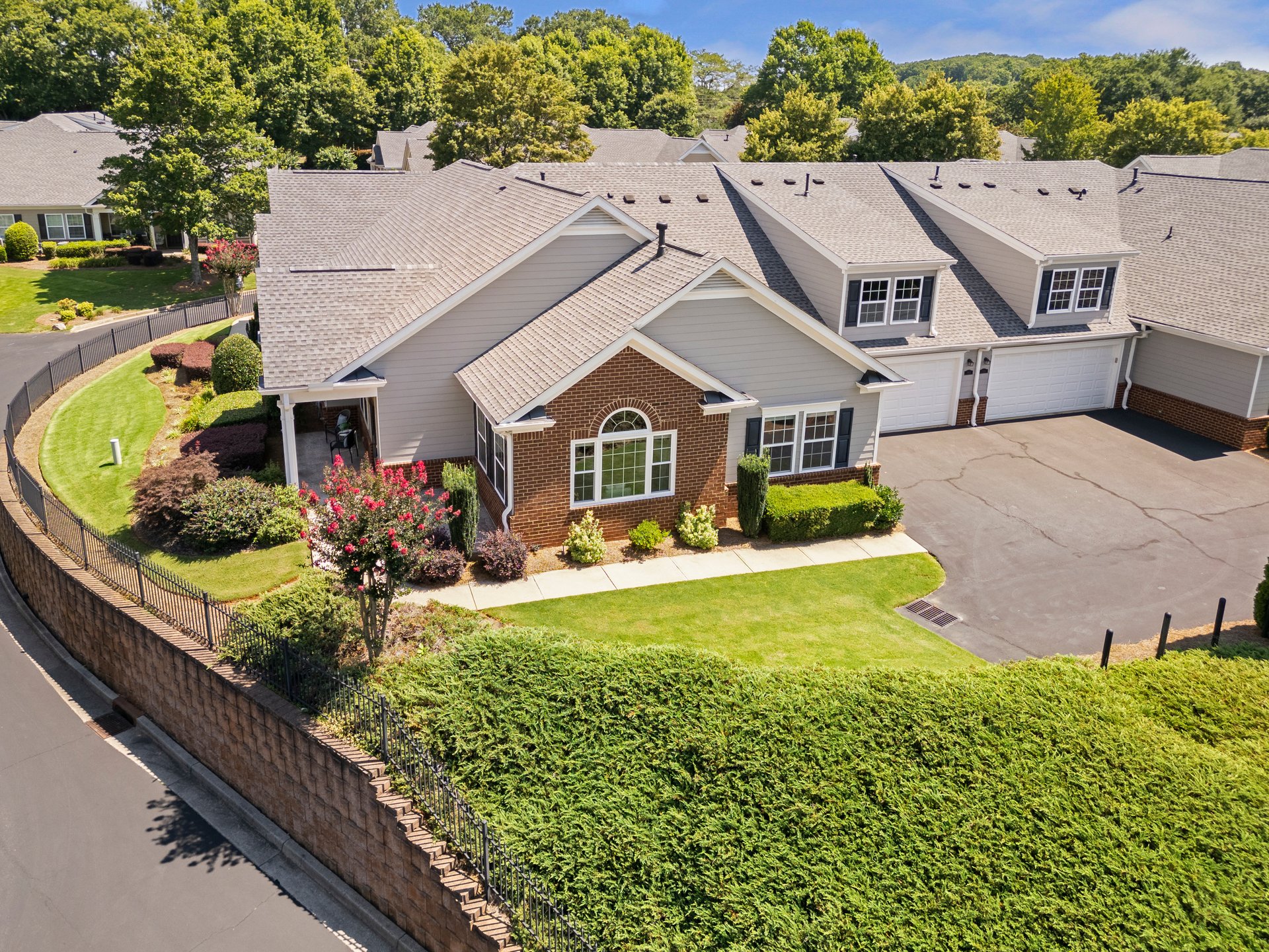 2694 Grapevine Circle