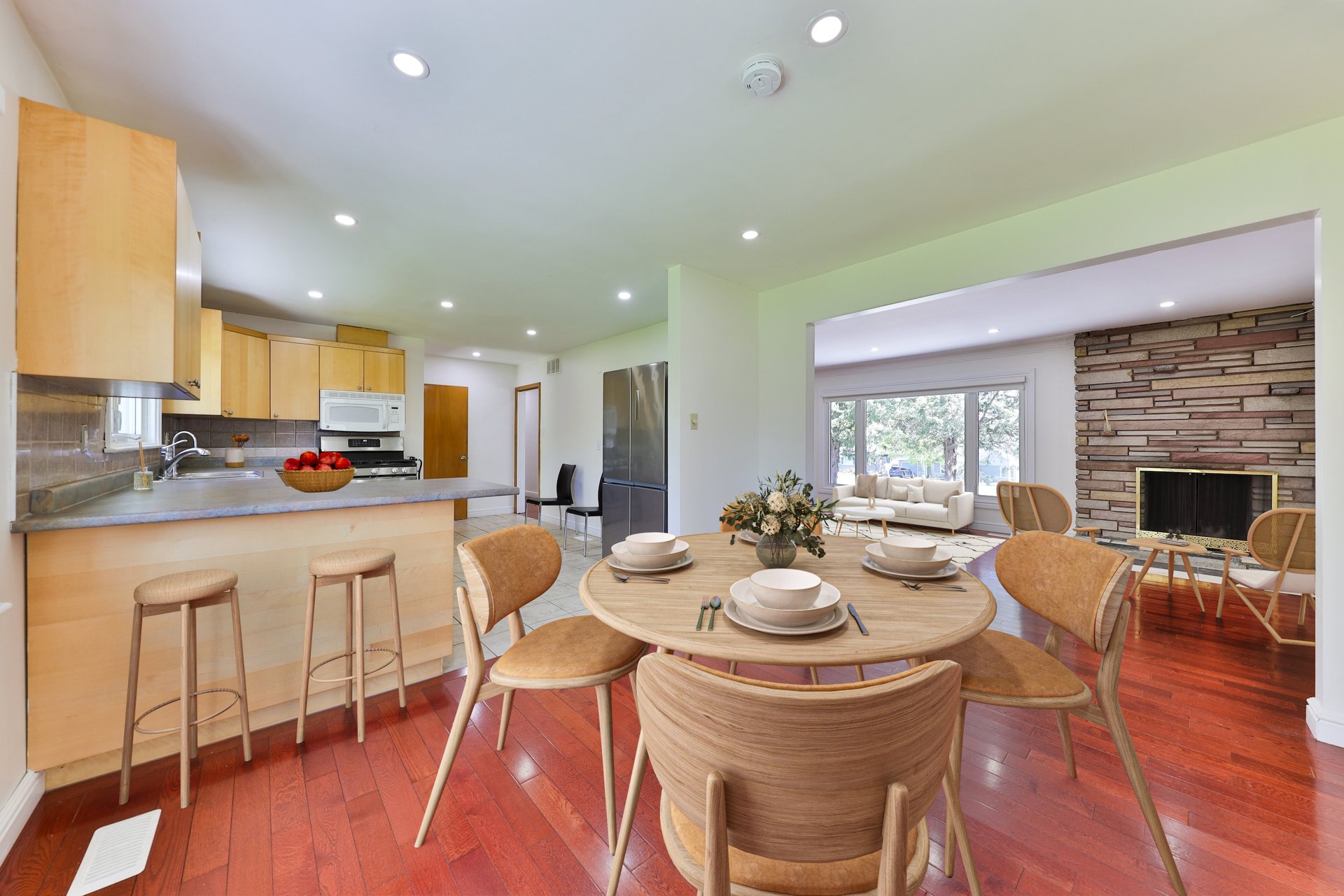 425 Plains Road W, Burlington