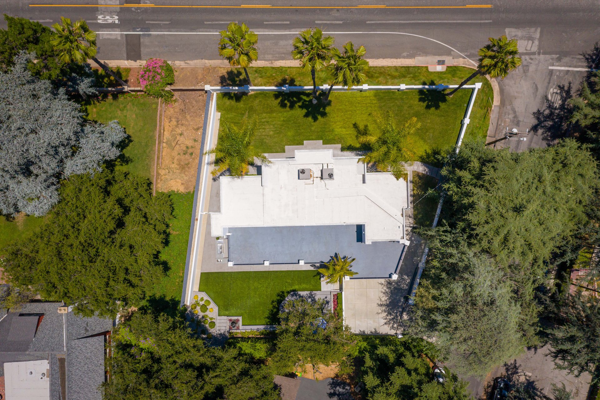 691 East Las Flores
