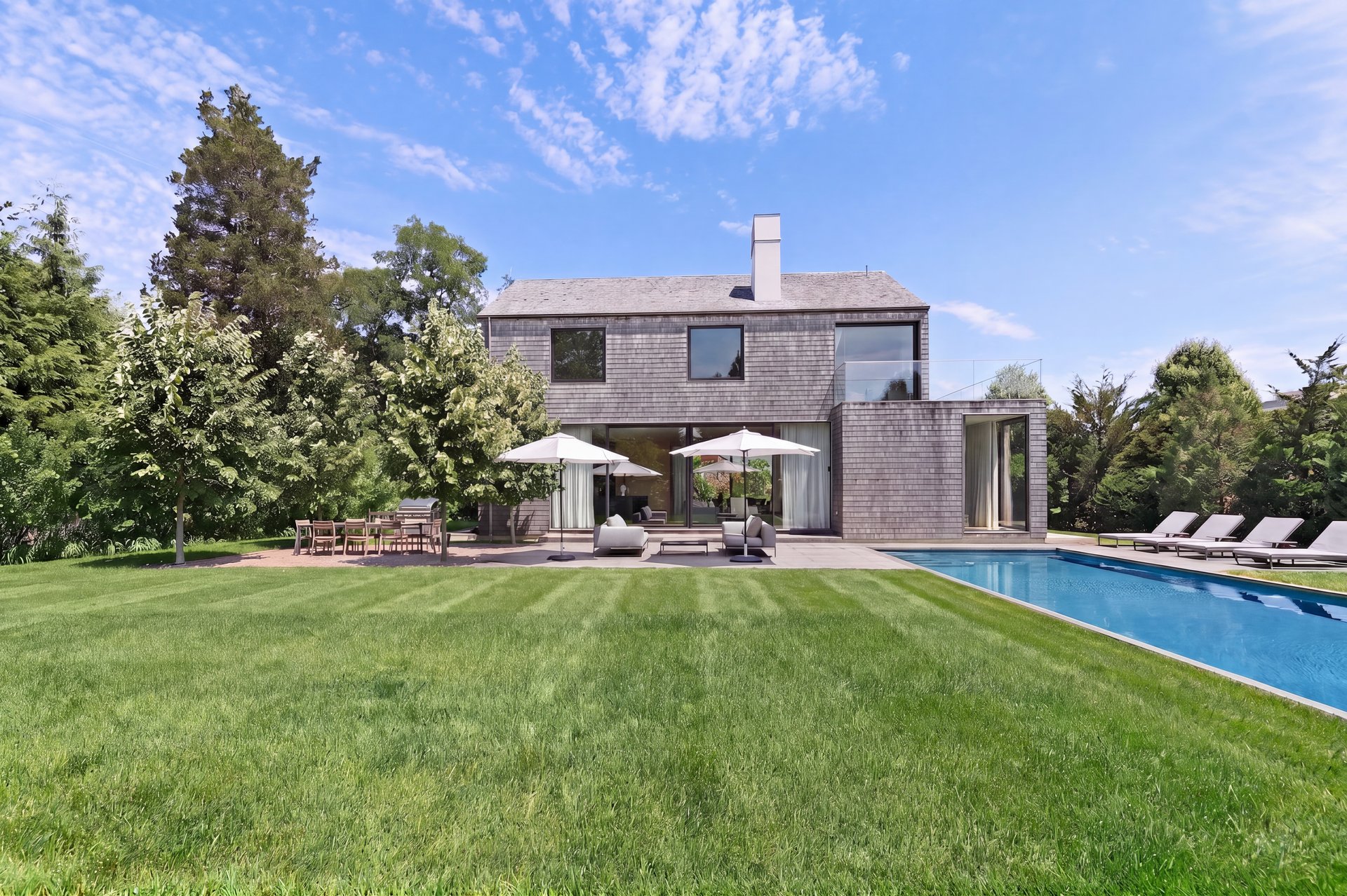 16 N Harbor Dr