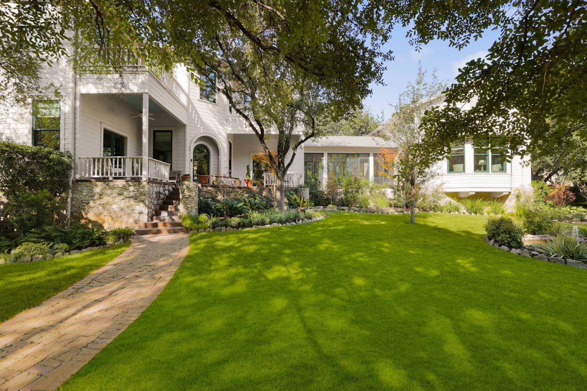 3006 Scenic Dr