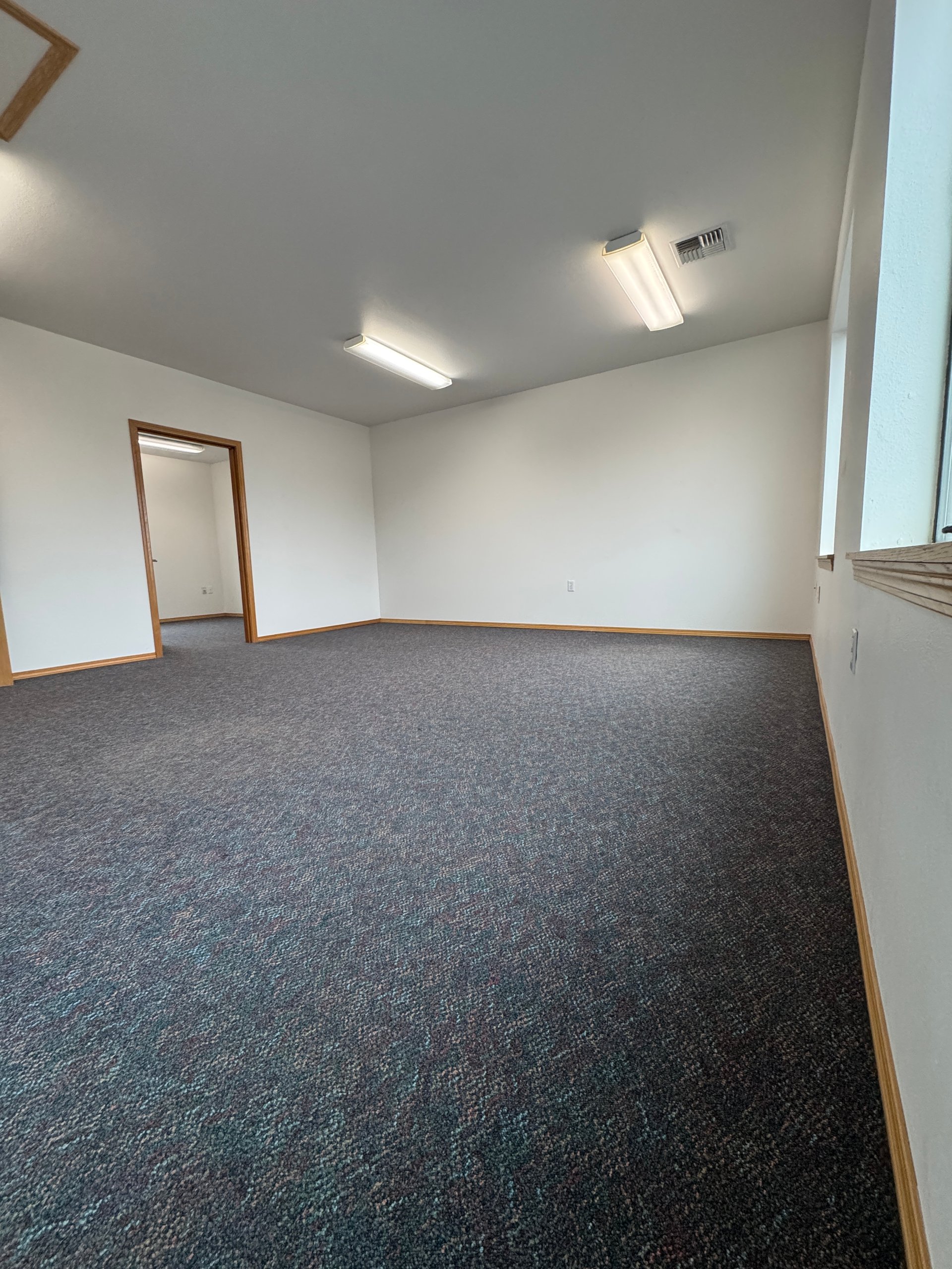 Lease Downtown McMinnville Office Space