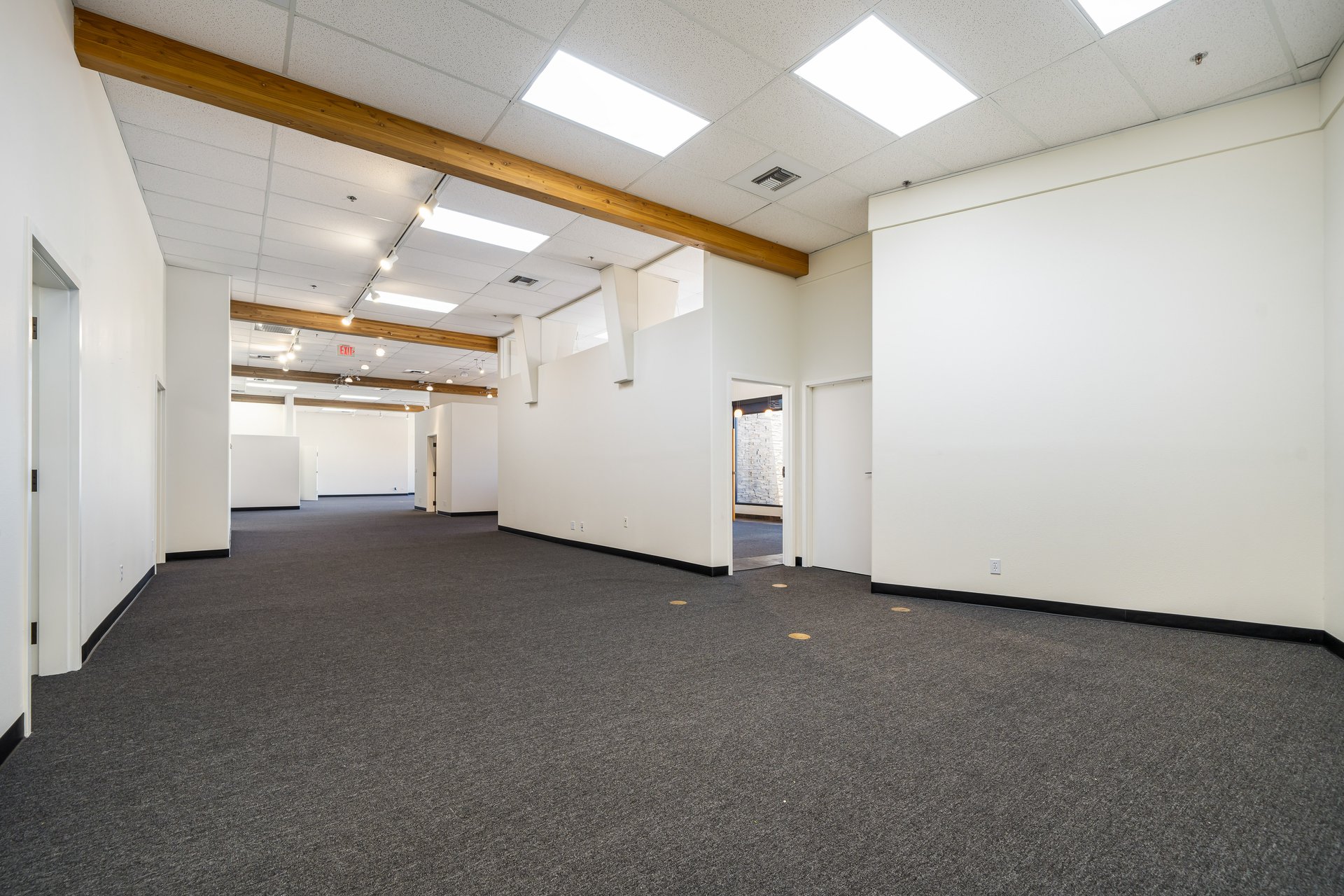 Desert Square - Suite D