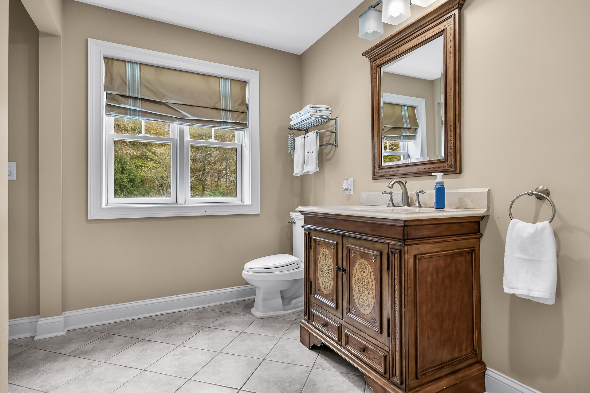 2A Laurel Dr