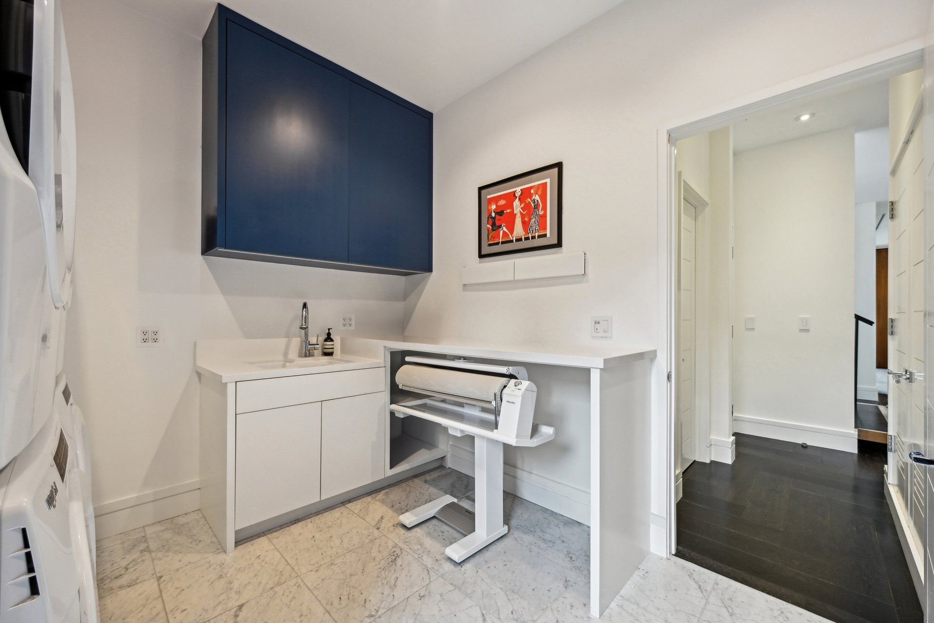 A Waterfront Masterpiece of Modern Luxury- Represented Seller