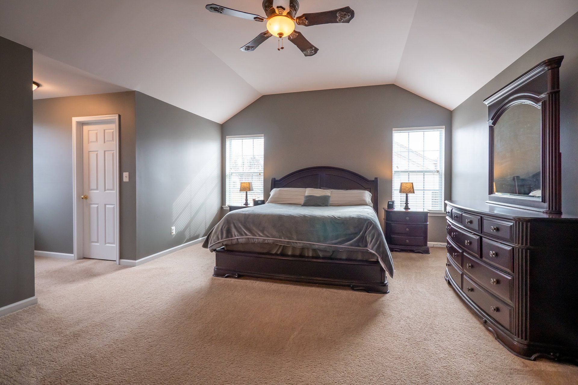4640 Rolling Ridge Drive