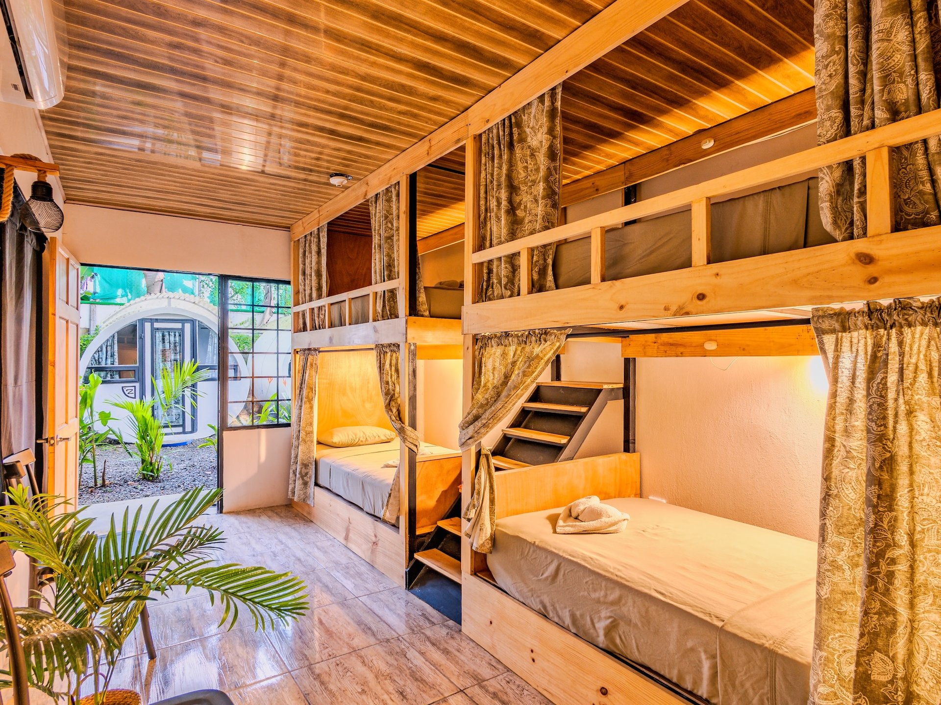 Turnkey Jungle Hostel with 16 Beds, Pool & Strong Revenue Potential Near Marino Ballena National Park