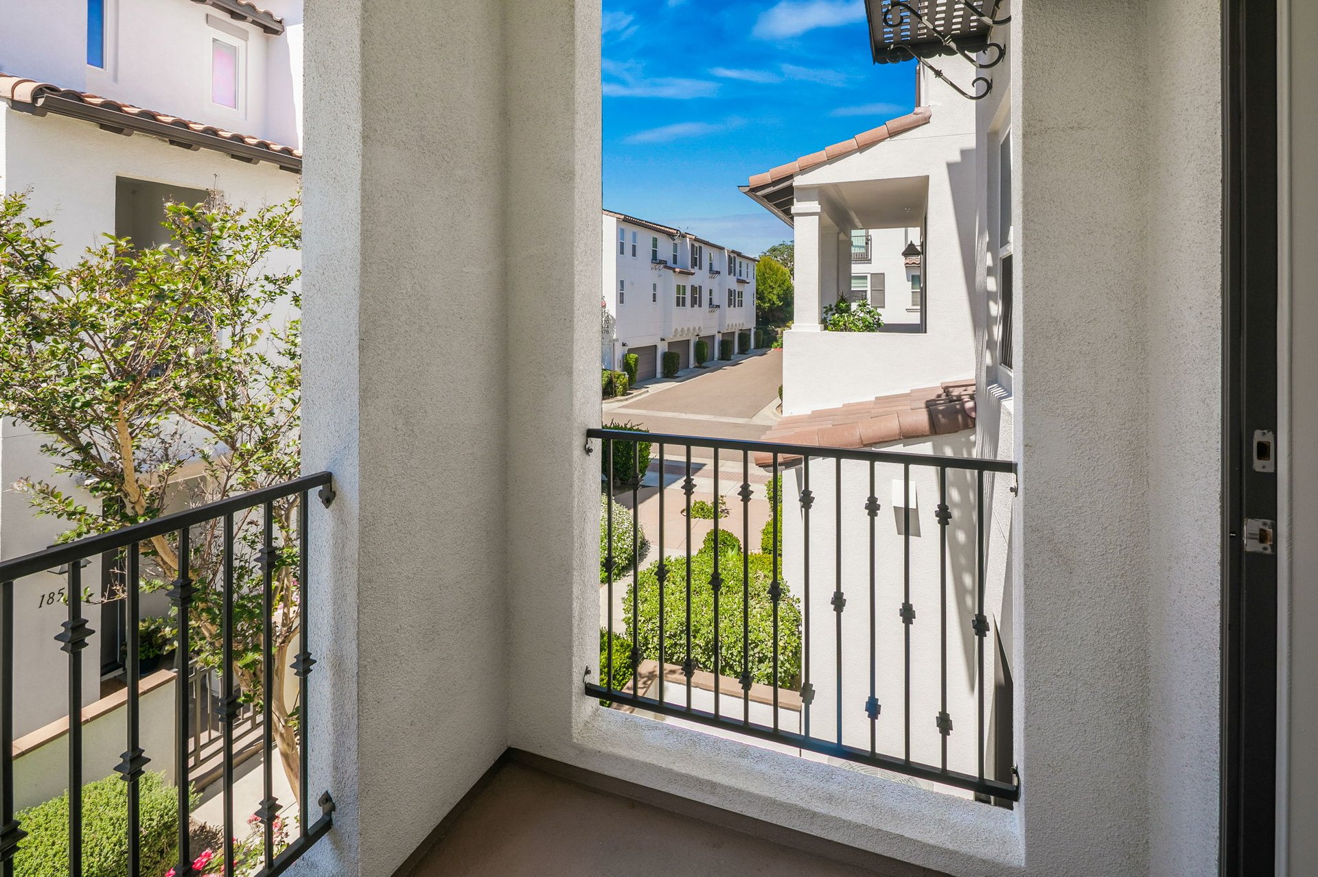 1846 Cliff Swallow Ln