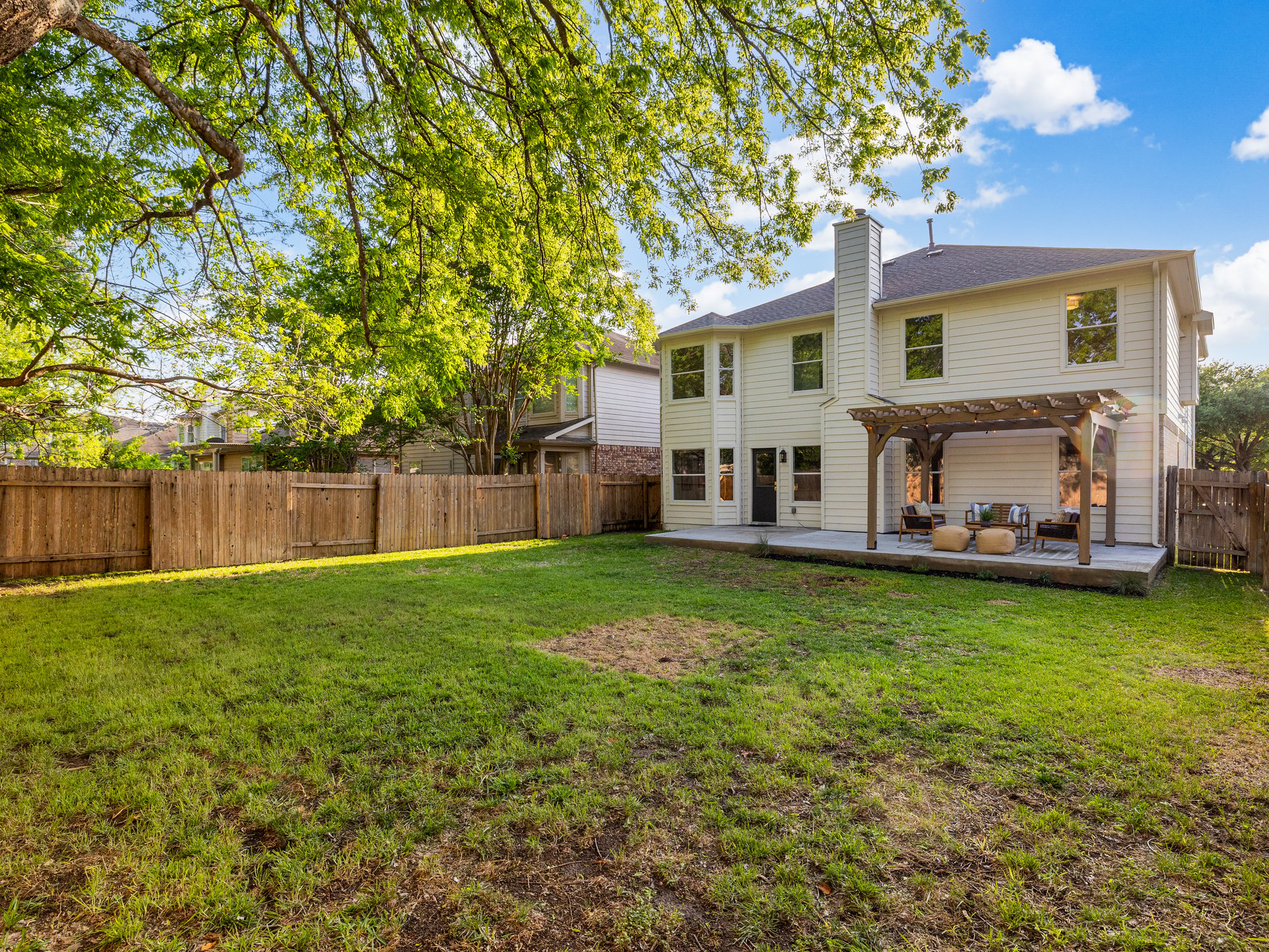 525 Golden Creek Drive