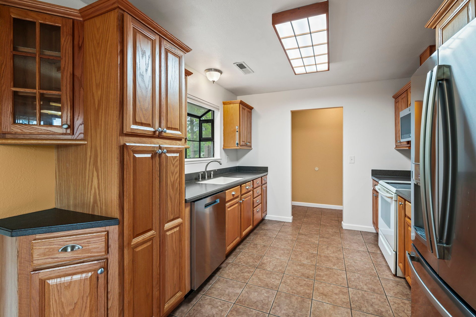 401 Sunlight Dr