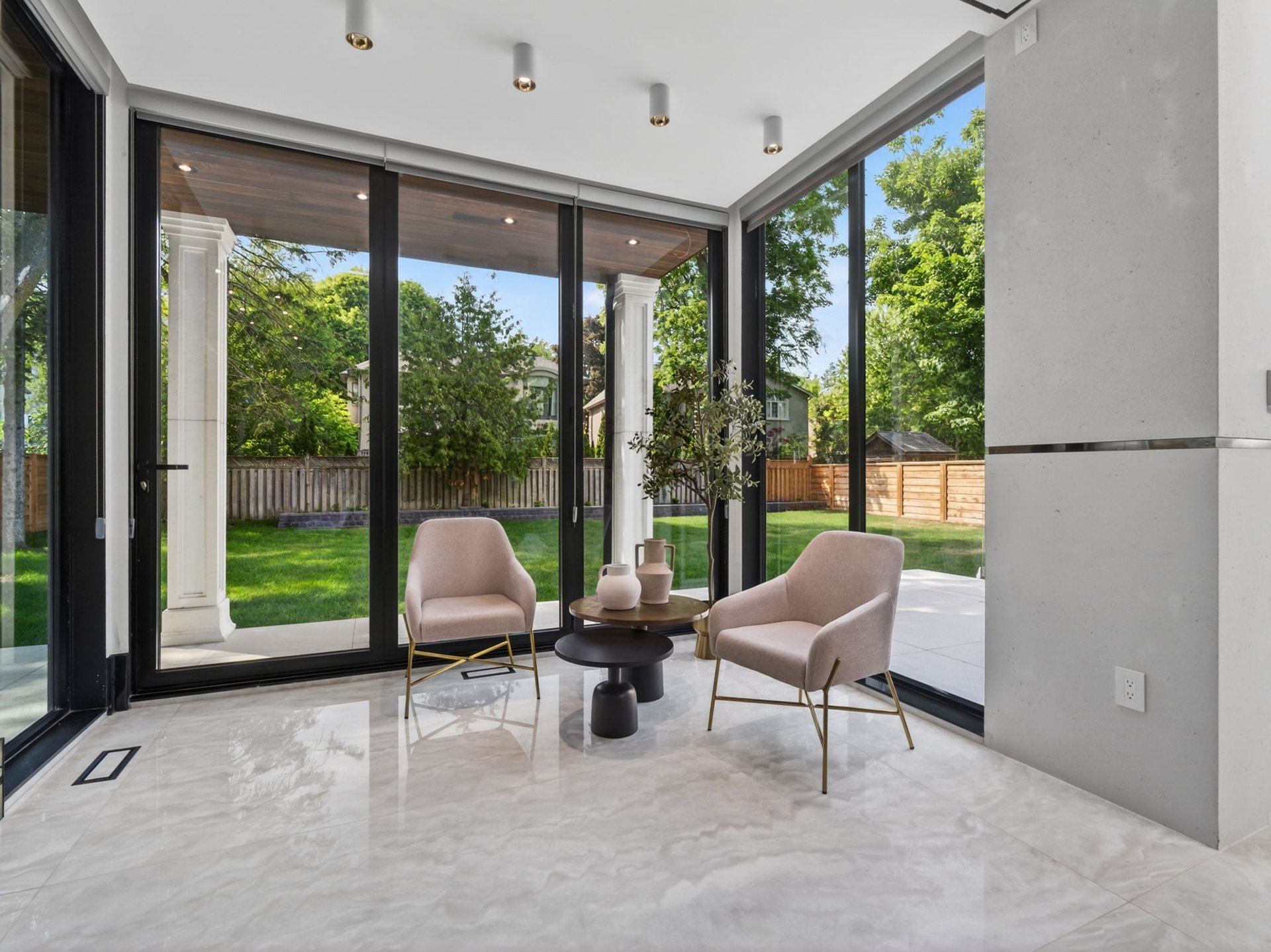 1477 Duncan Road