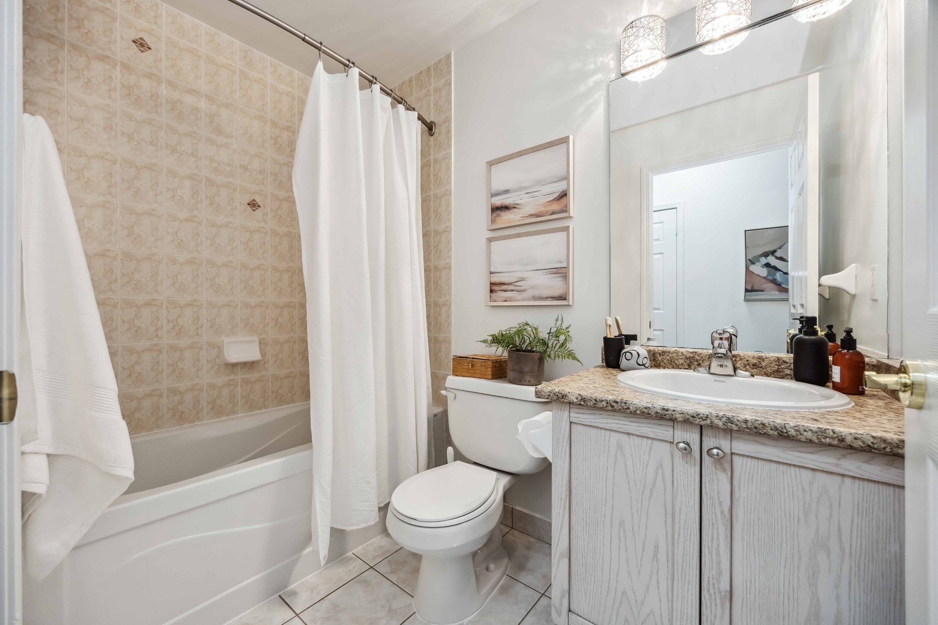 #109 - 18 Spring Garden Avenue, Toronto Unit: 109
