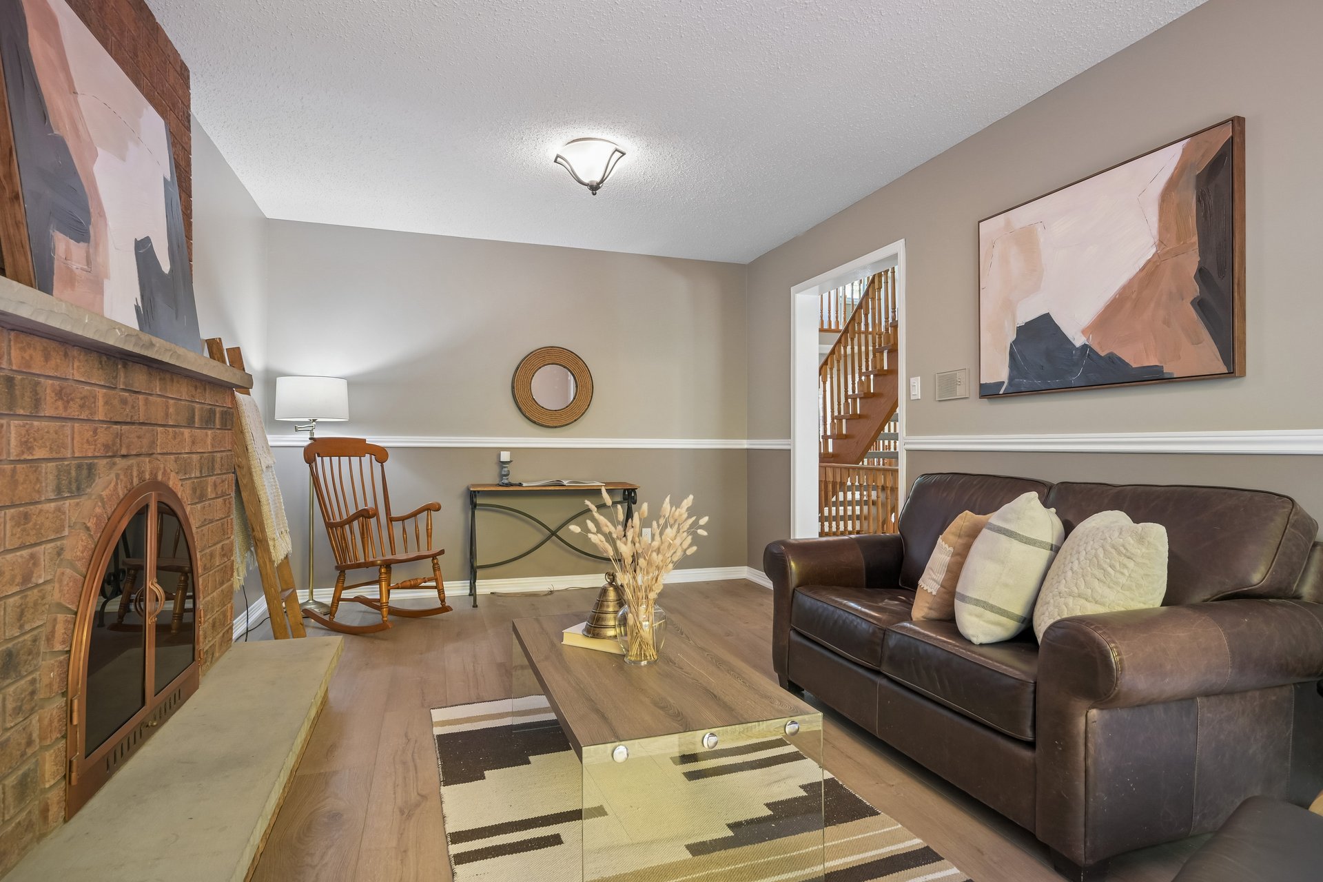Unbeatable location in Glen Abbey!