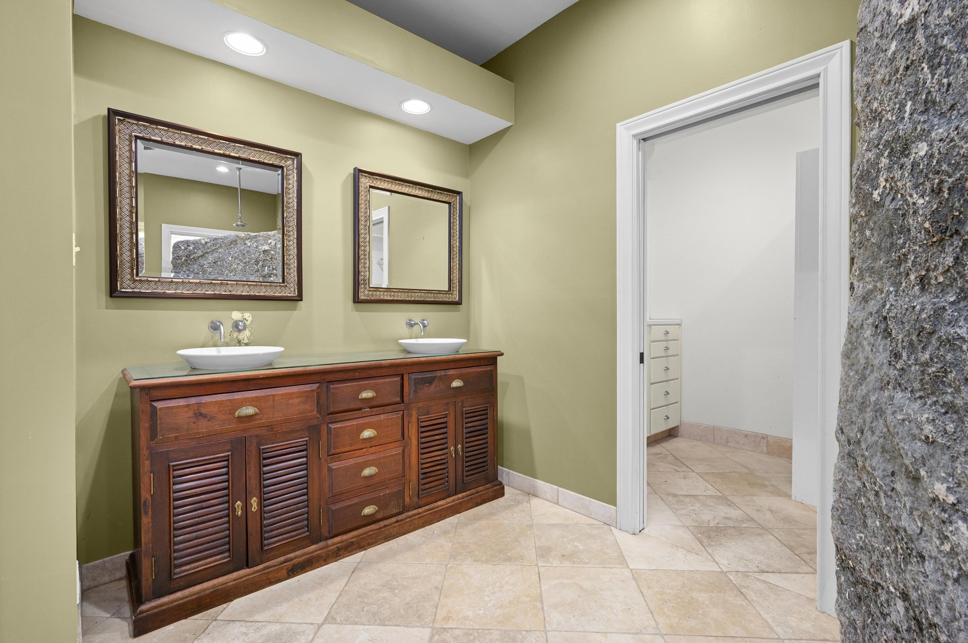 5252 McCormick Mountain Drive