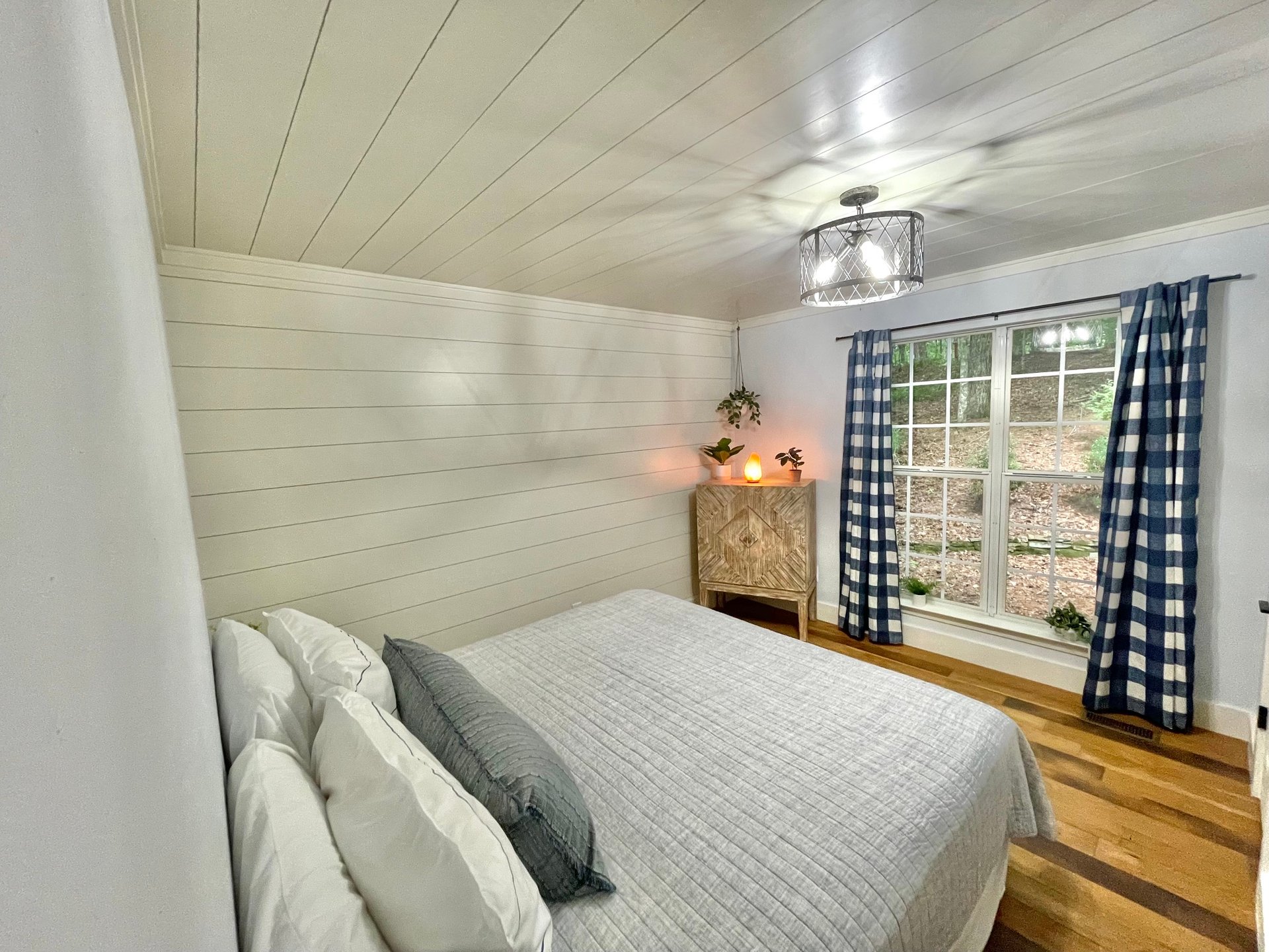 619 Holly Road