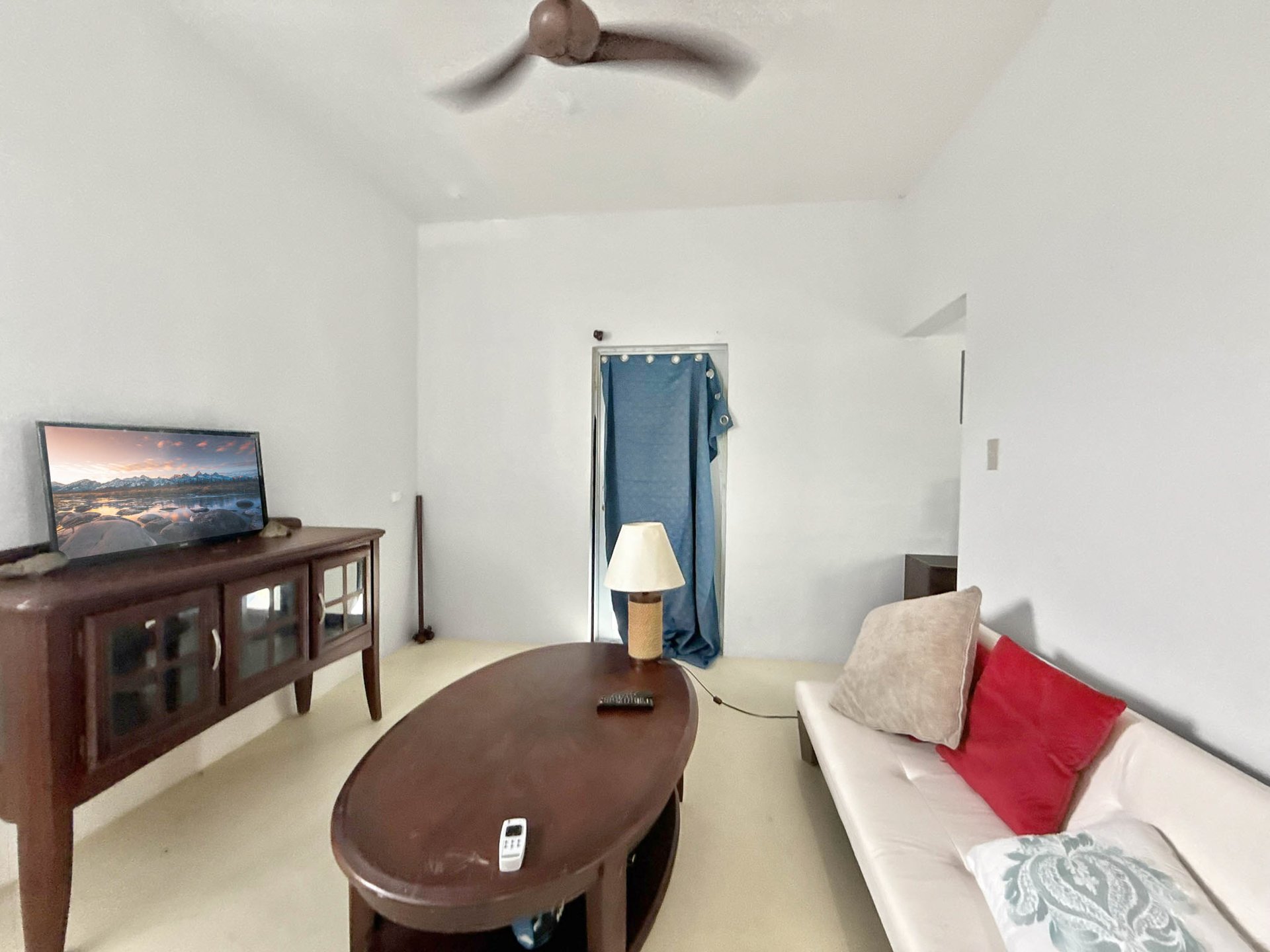 950 Luck Hill Studio Apartment
