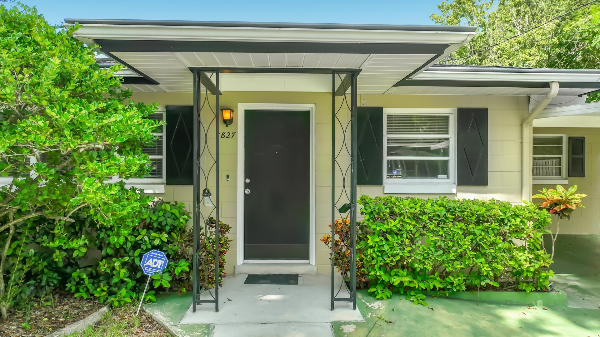 Colonialtown 3-Bedroom 1.5-Bathroom Home with Terrazo Floors