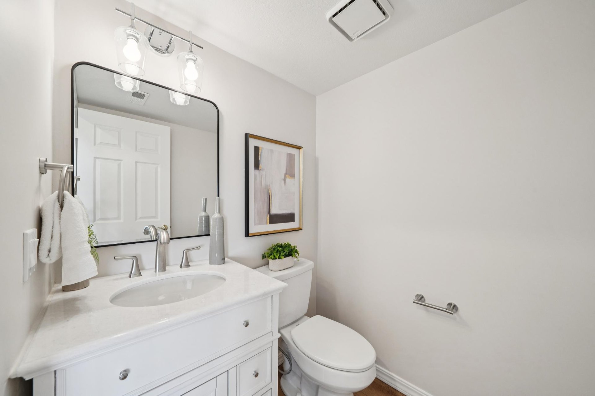 5075 Monaco Dr.