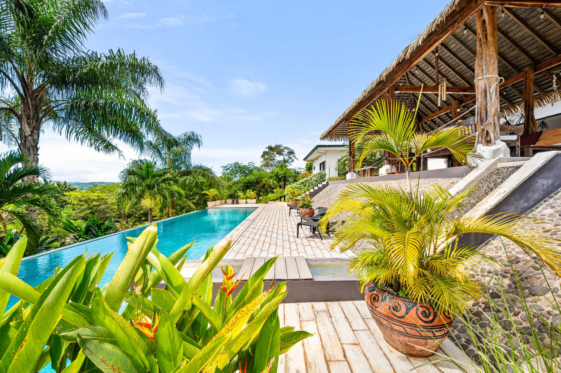 Mimi Lodge | Luxurious Mountain Retreat on 1.5 Acres Just 20 Minutes from Tamarindo