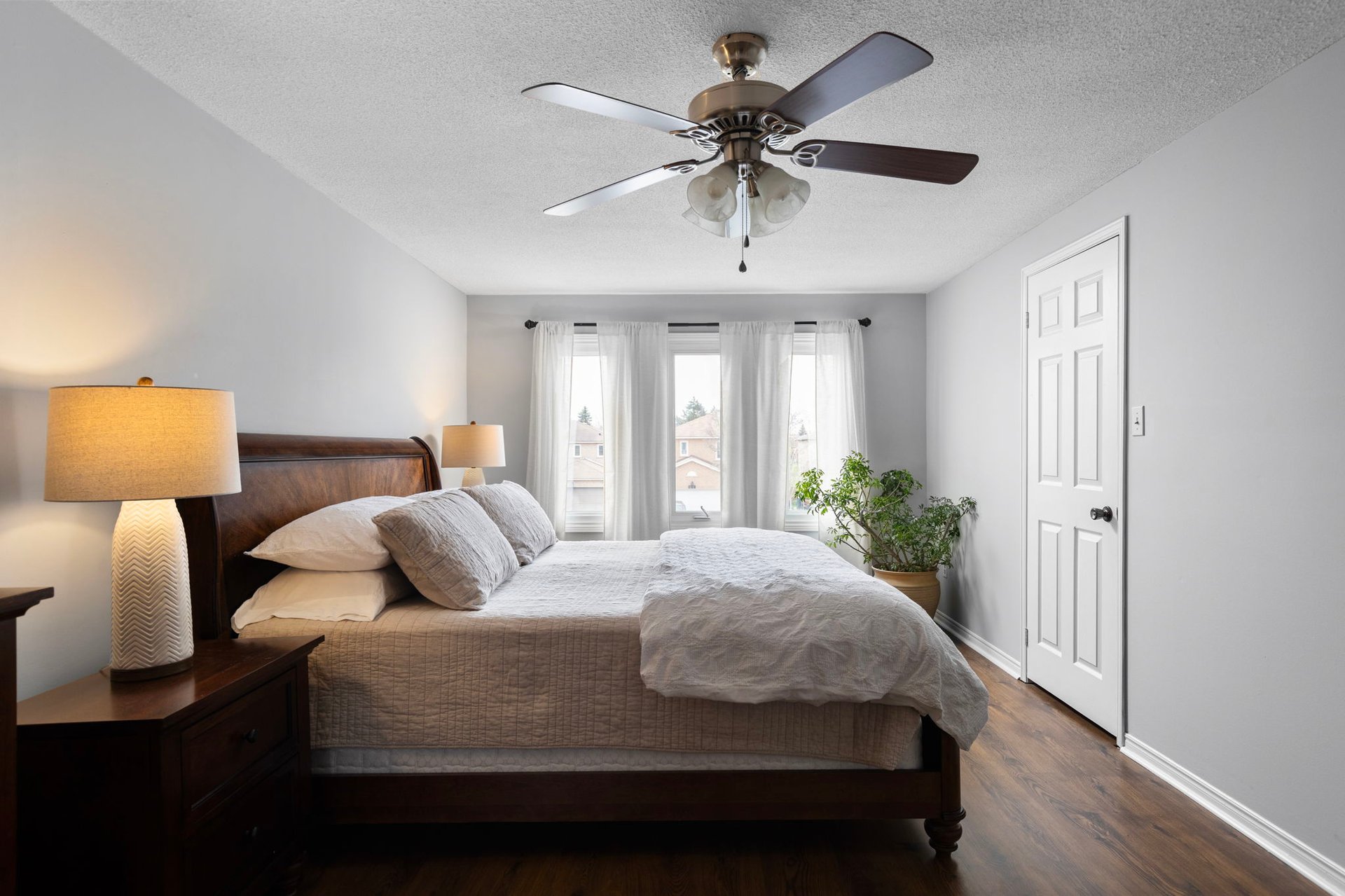 255 Hickling Trail, Barrie