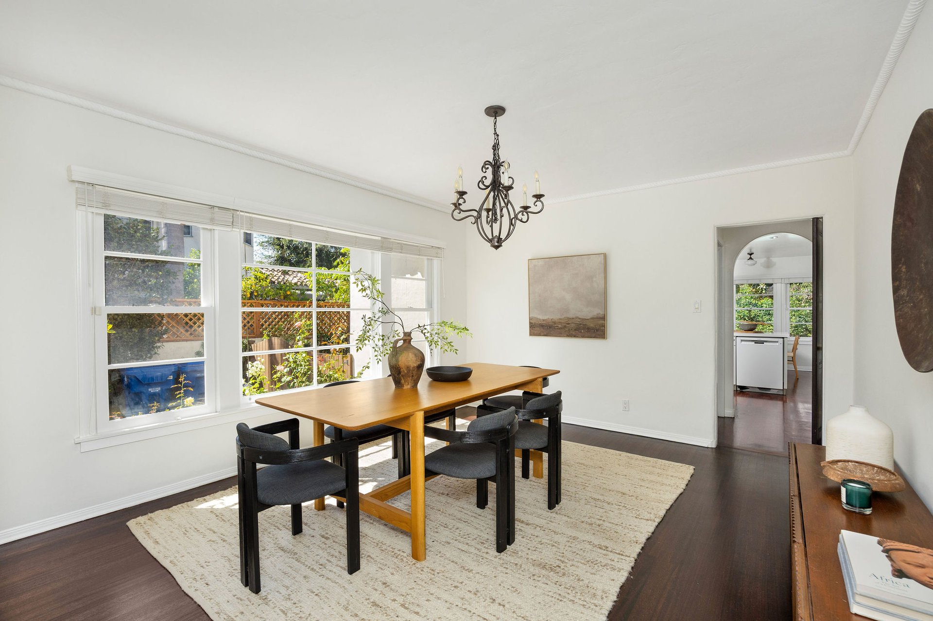 157 S. Fuller Ave