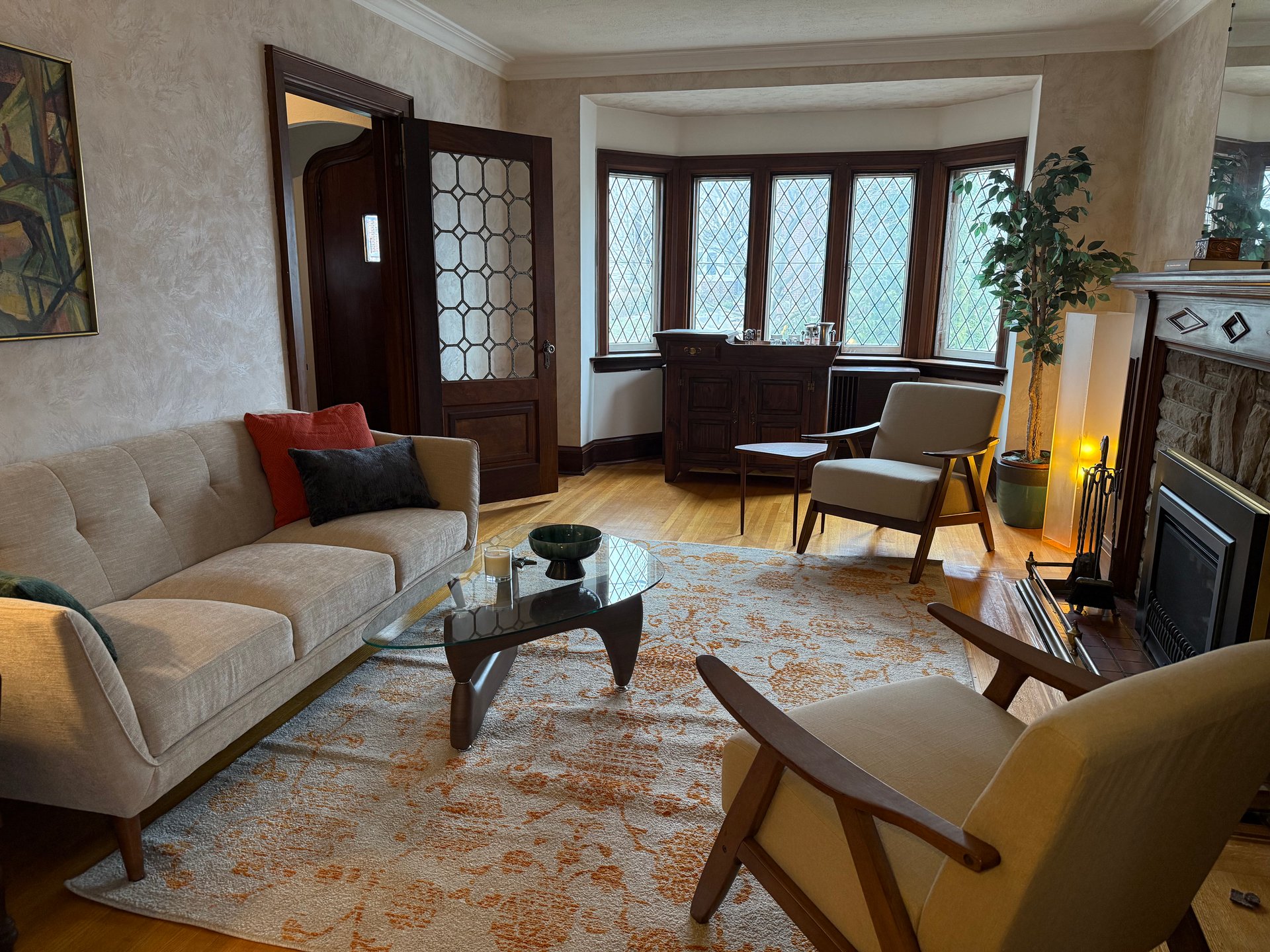 Detached Leaside Family Home
