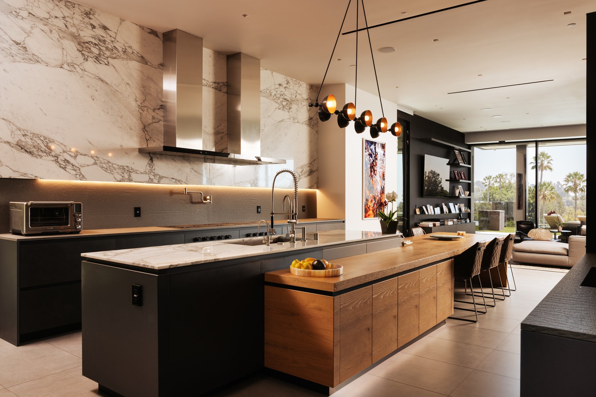 1140 Summit Dr, Beverly Hills