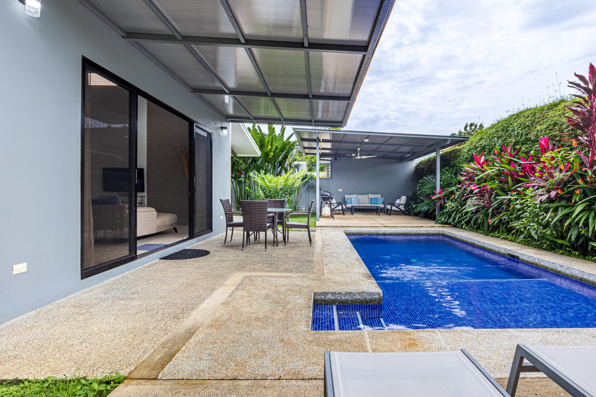 Uvita Home in Jardines del Sol with Private Pool and Dual Suites