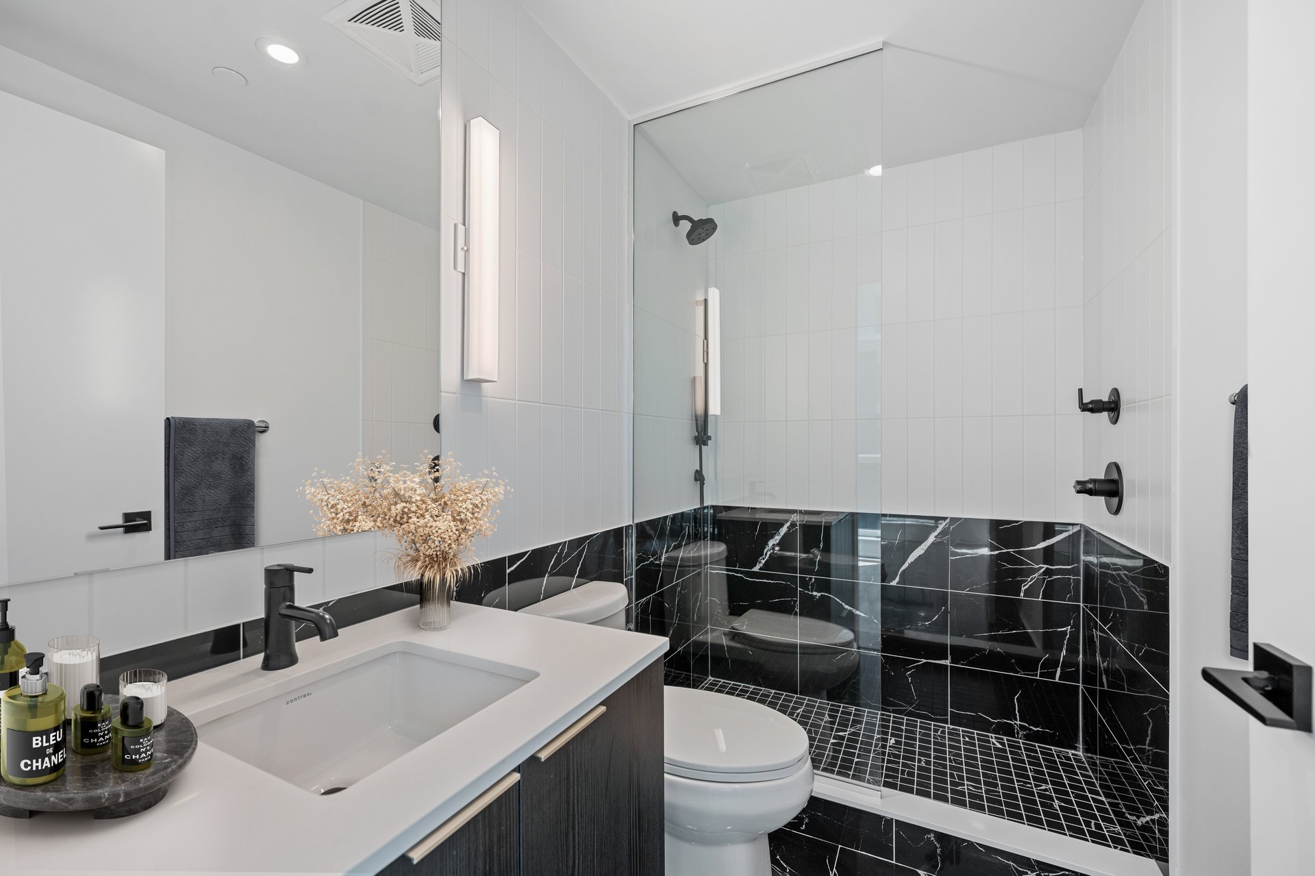 327 King Street W, Toronto C01 Unit: 4304