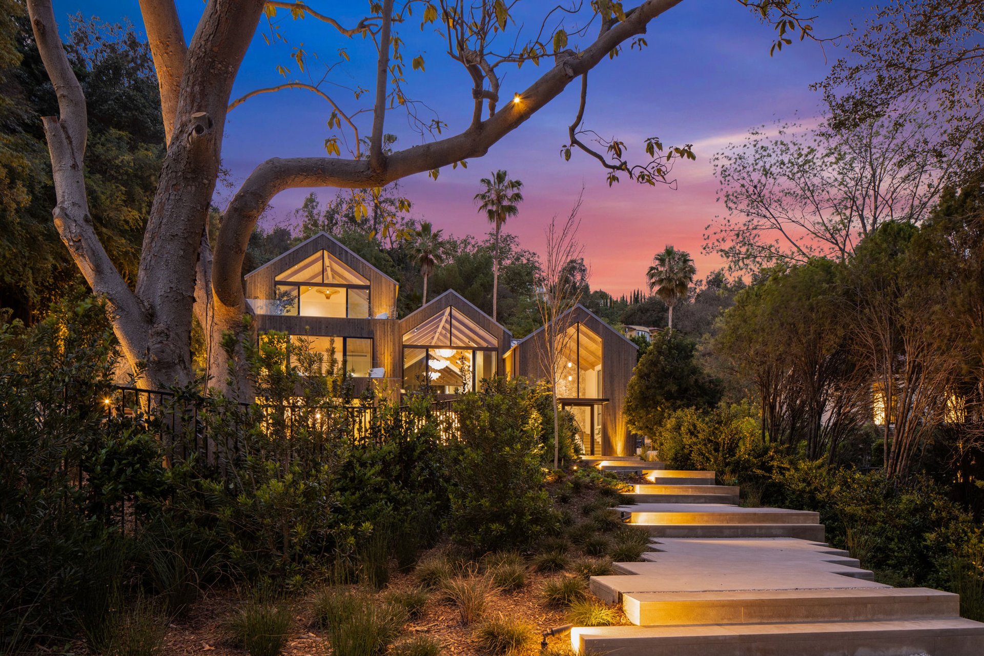 The Viewcrest Lodge in Studio City 