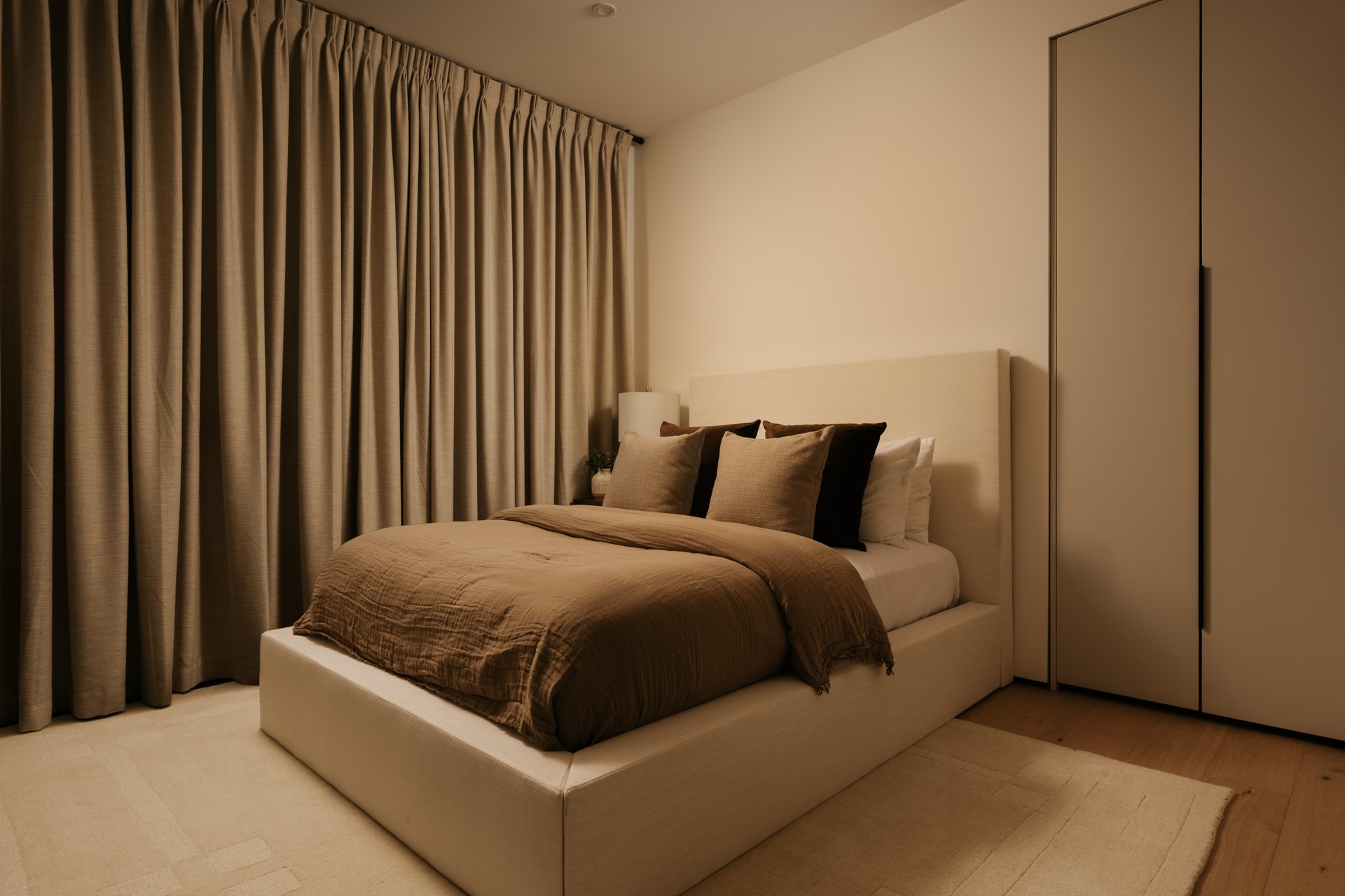515 N Harper Ave, West Hollywood