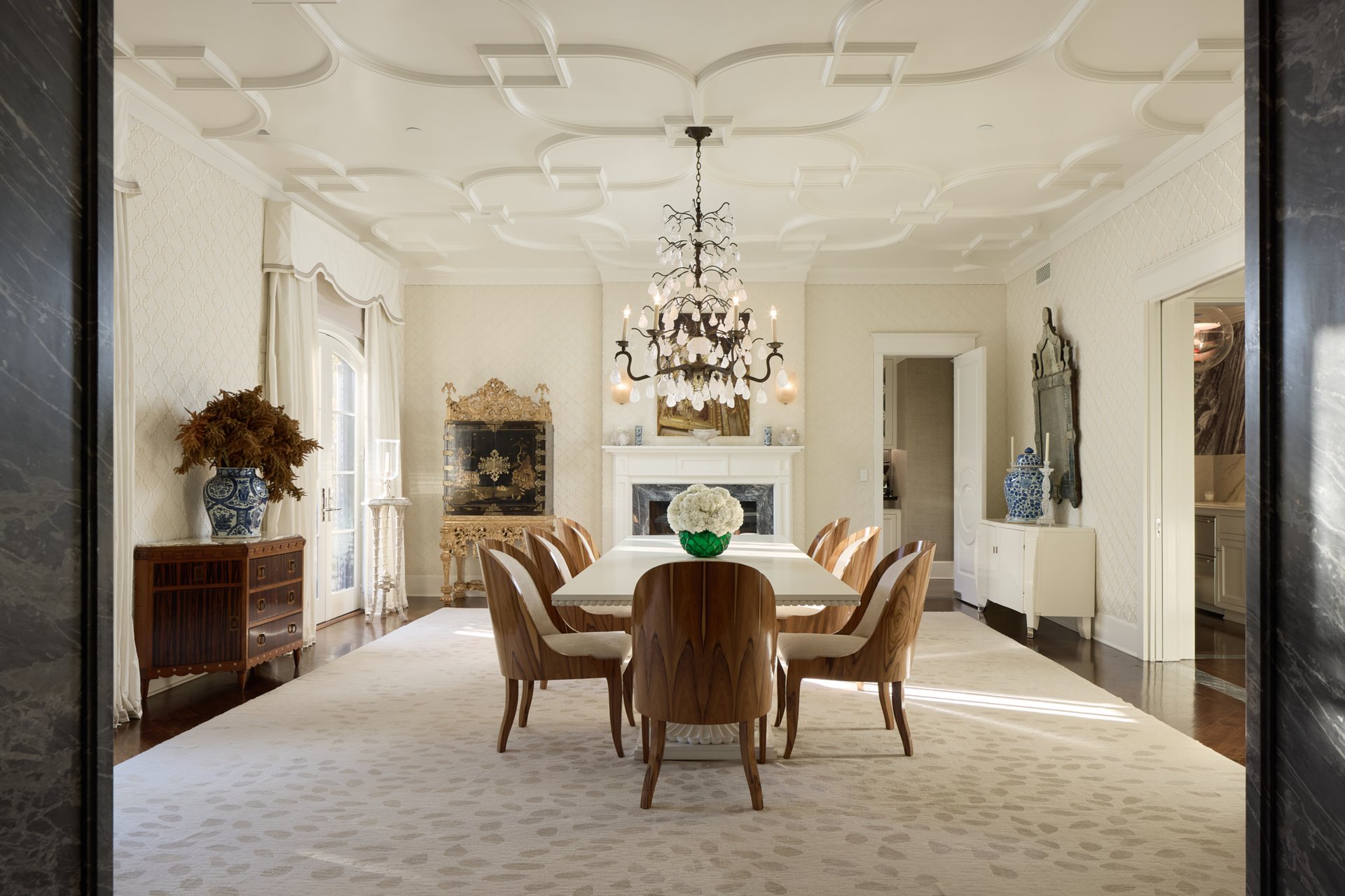 250 N Carolwood Dr, Holmby Hills