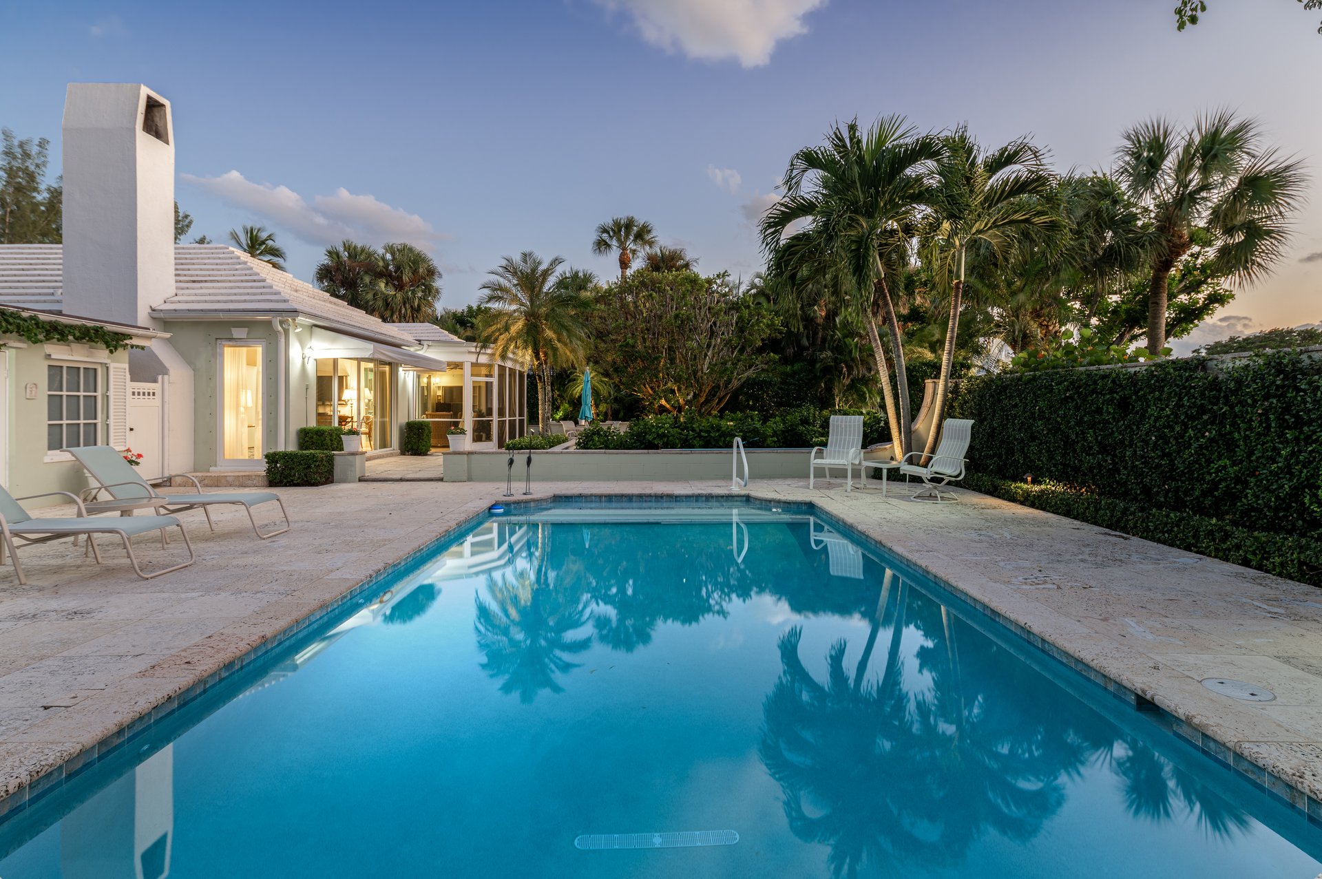 18 Gomez Rd