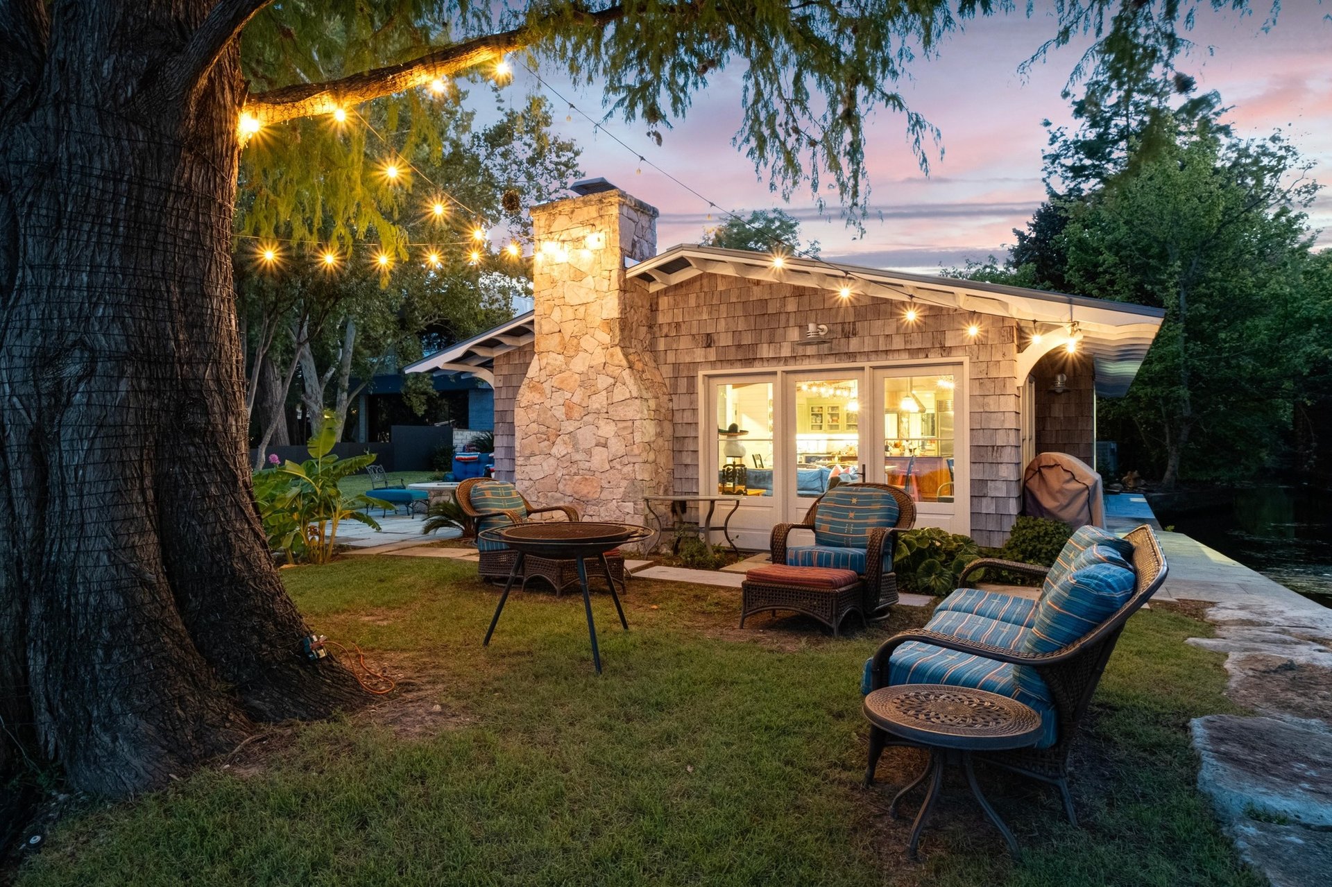 1406 Rockcliff Road