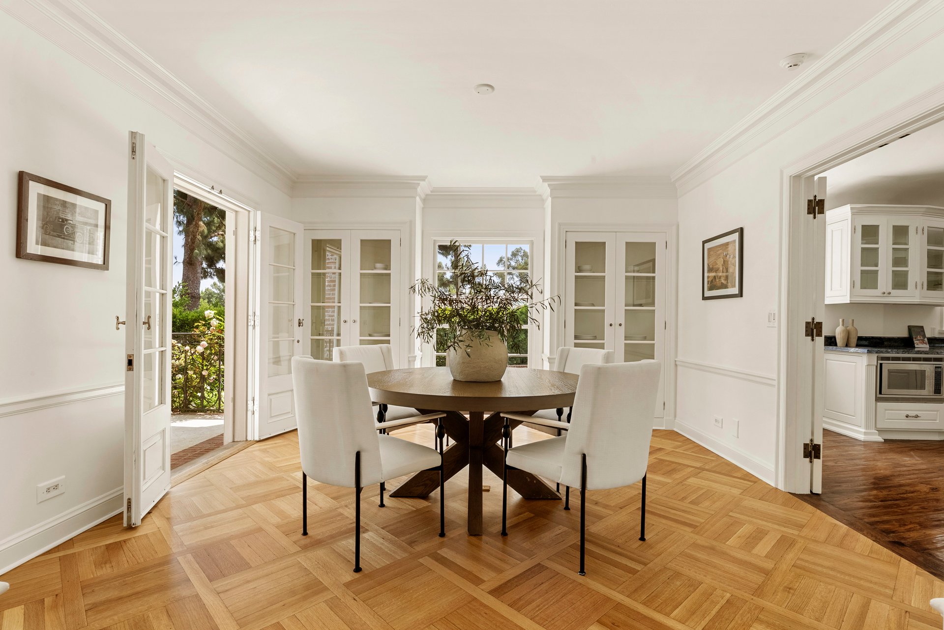 1001 N Crescent Dr, Beverly Hills 