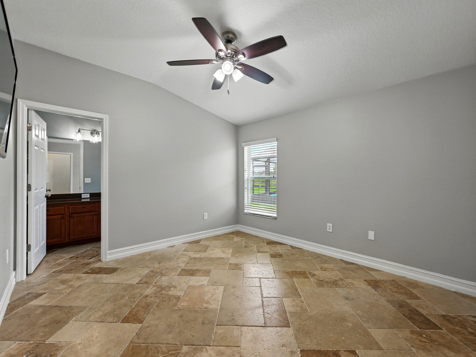 6957 BOULDER RUN LOOP