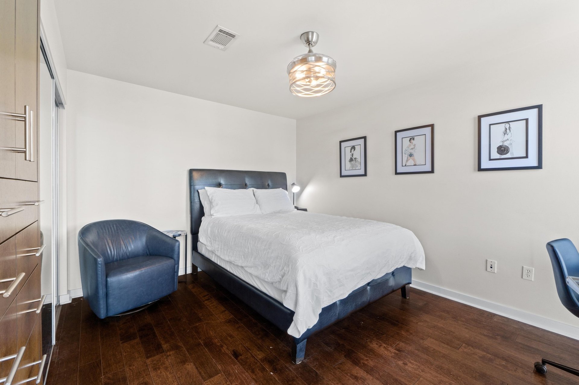 360 Nueces St. #2808  