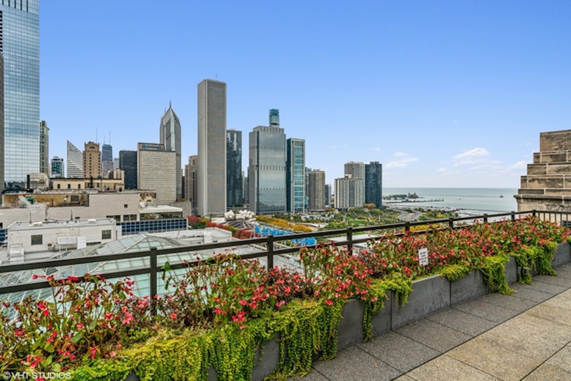 310 S Michigan Ave Unit 202