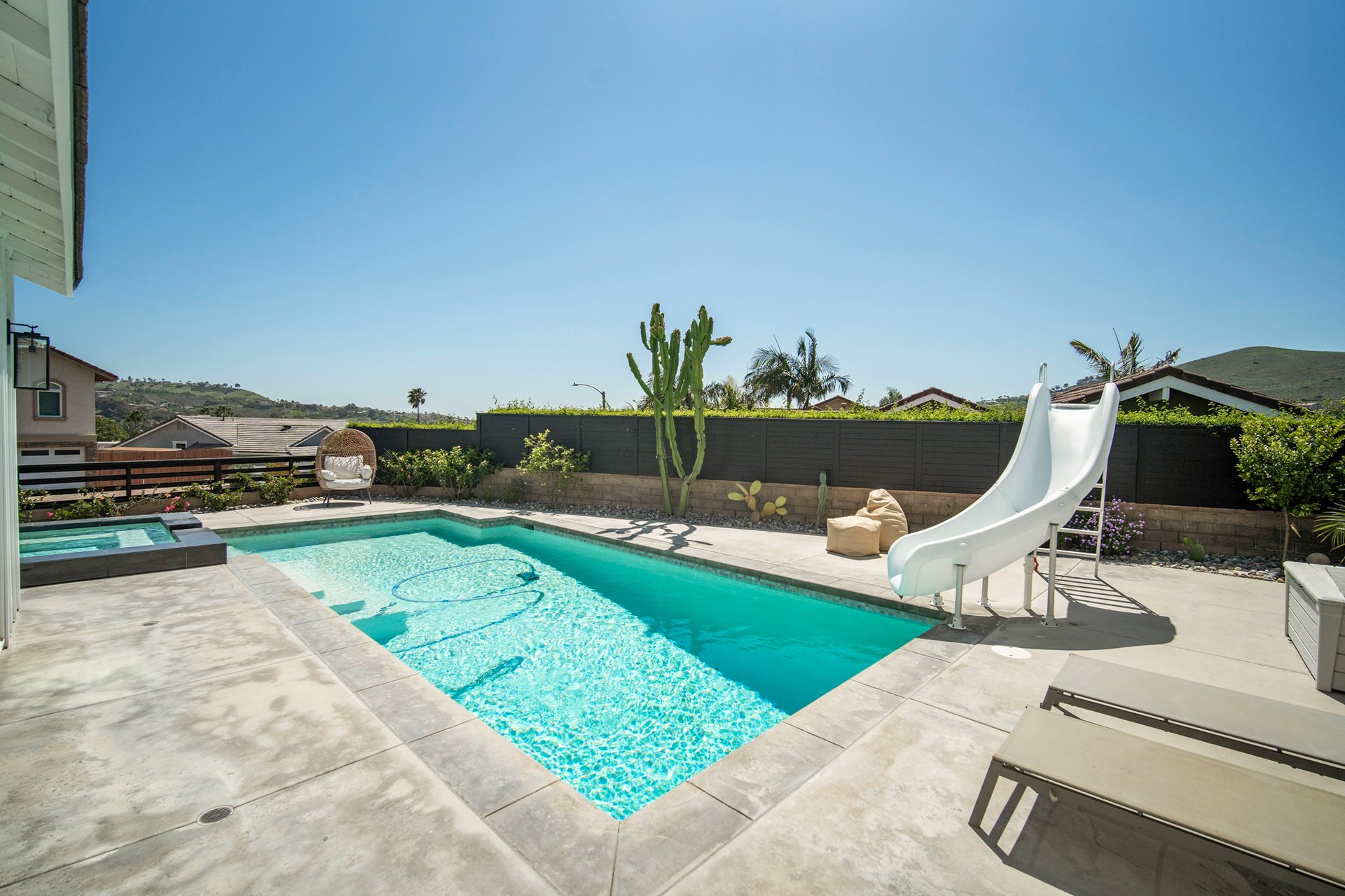 2930 Estancia