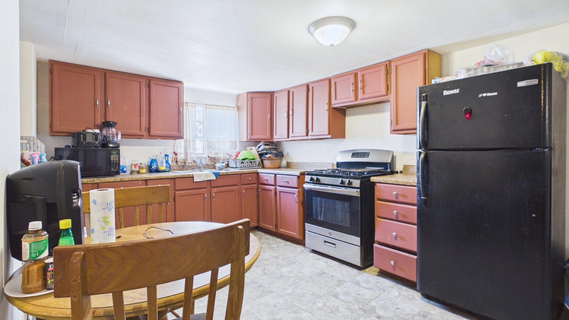 712 S Locust Ave