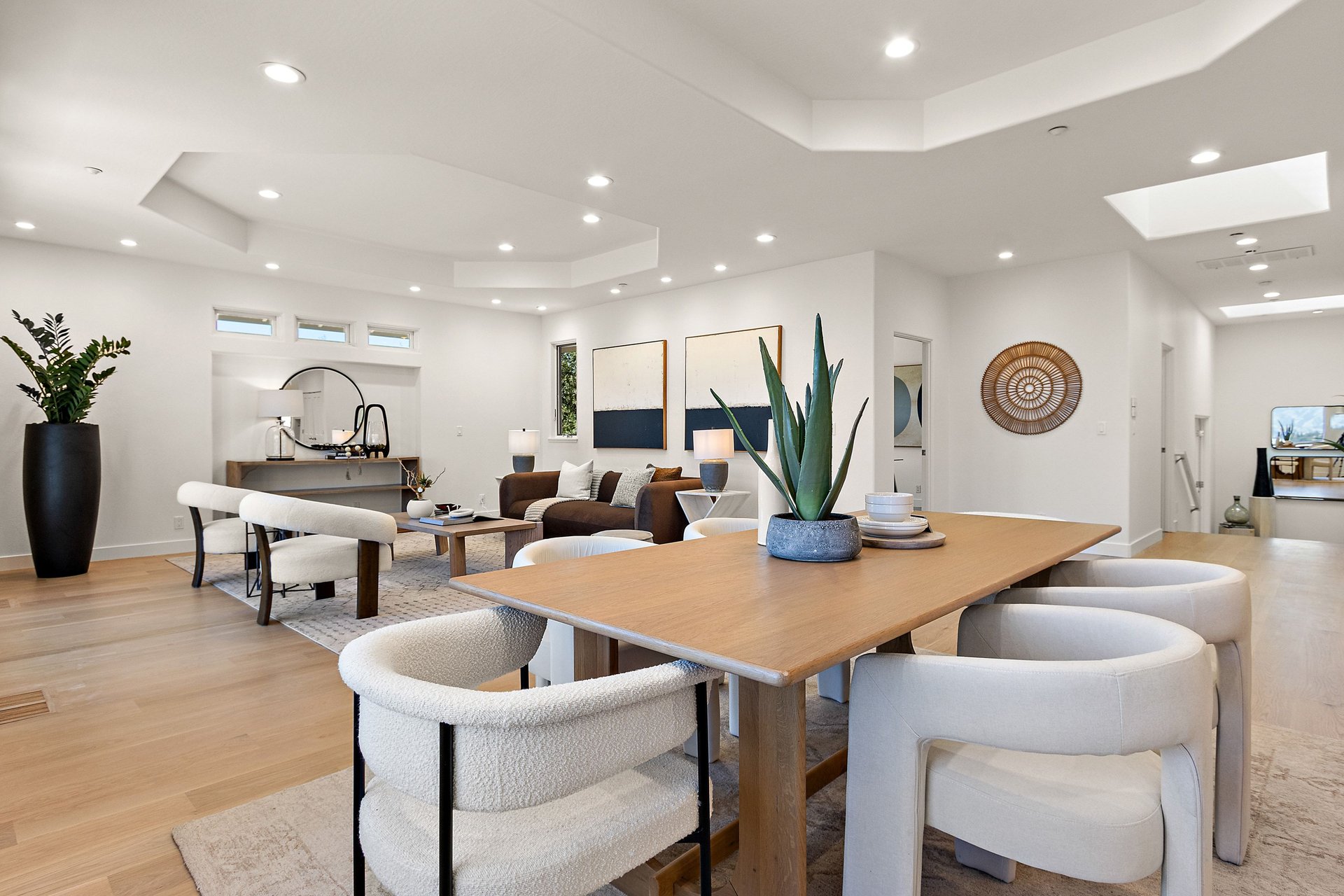 809 Mountain View Dr