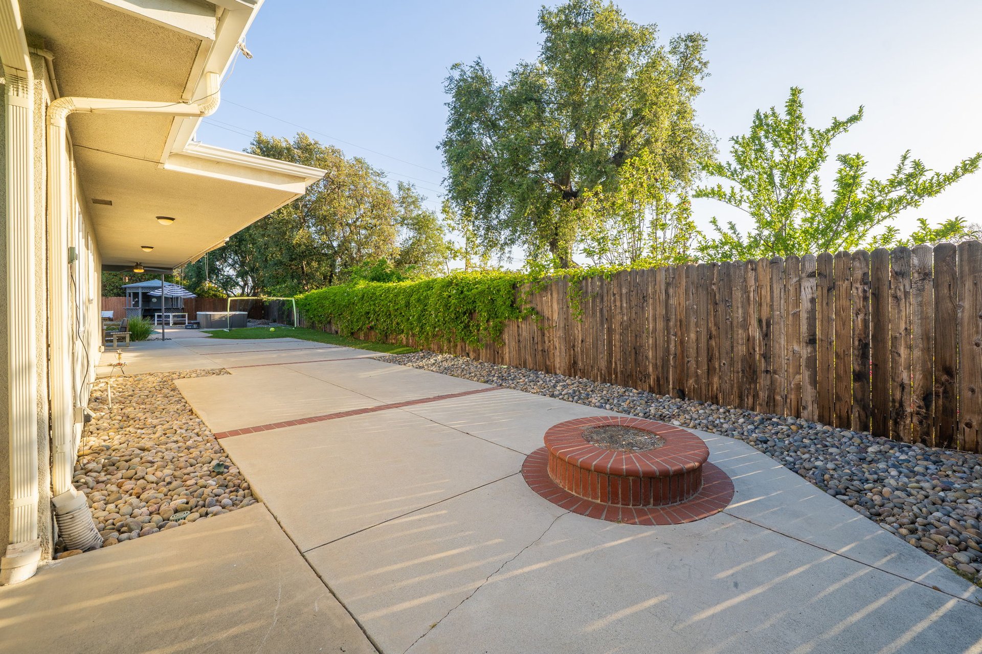 2129 N San Marcos Place