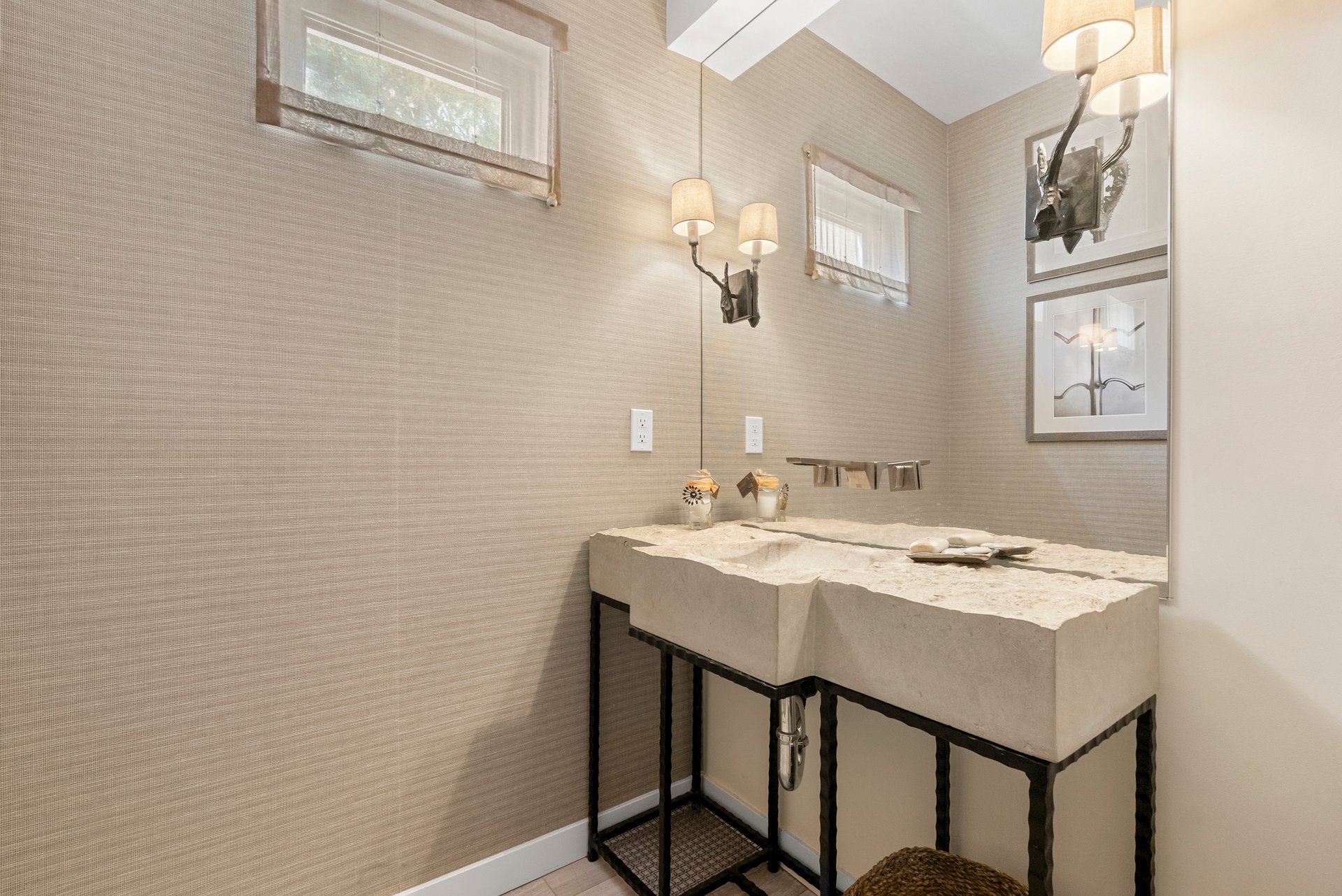 1364 Angelo Dr, BHPO
