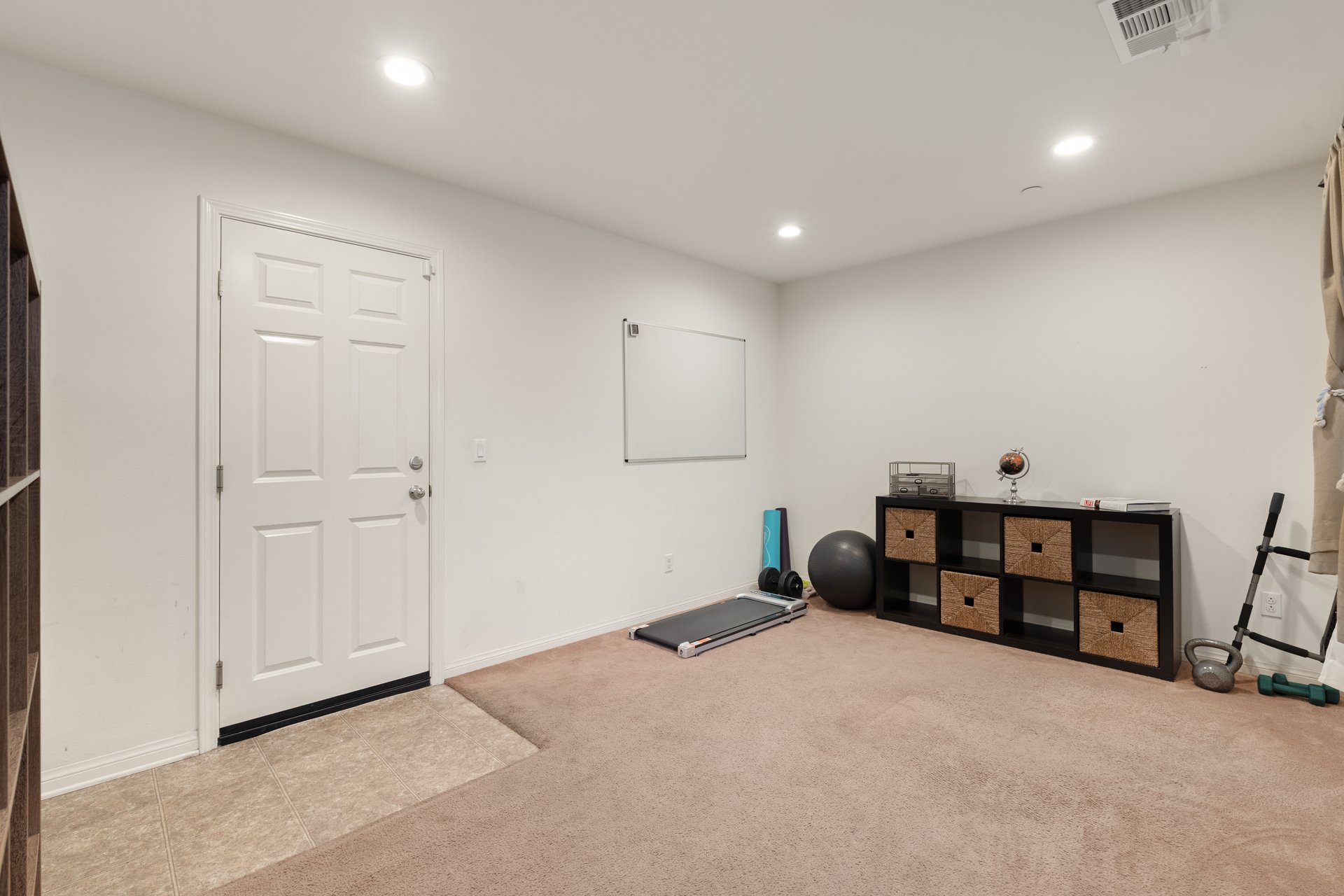 14838 Nordhoff St