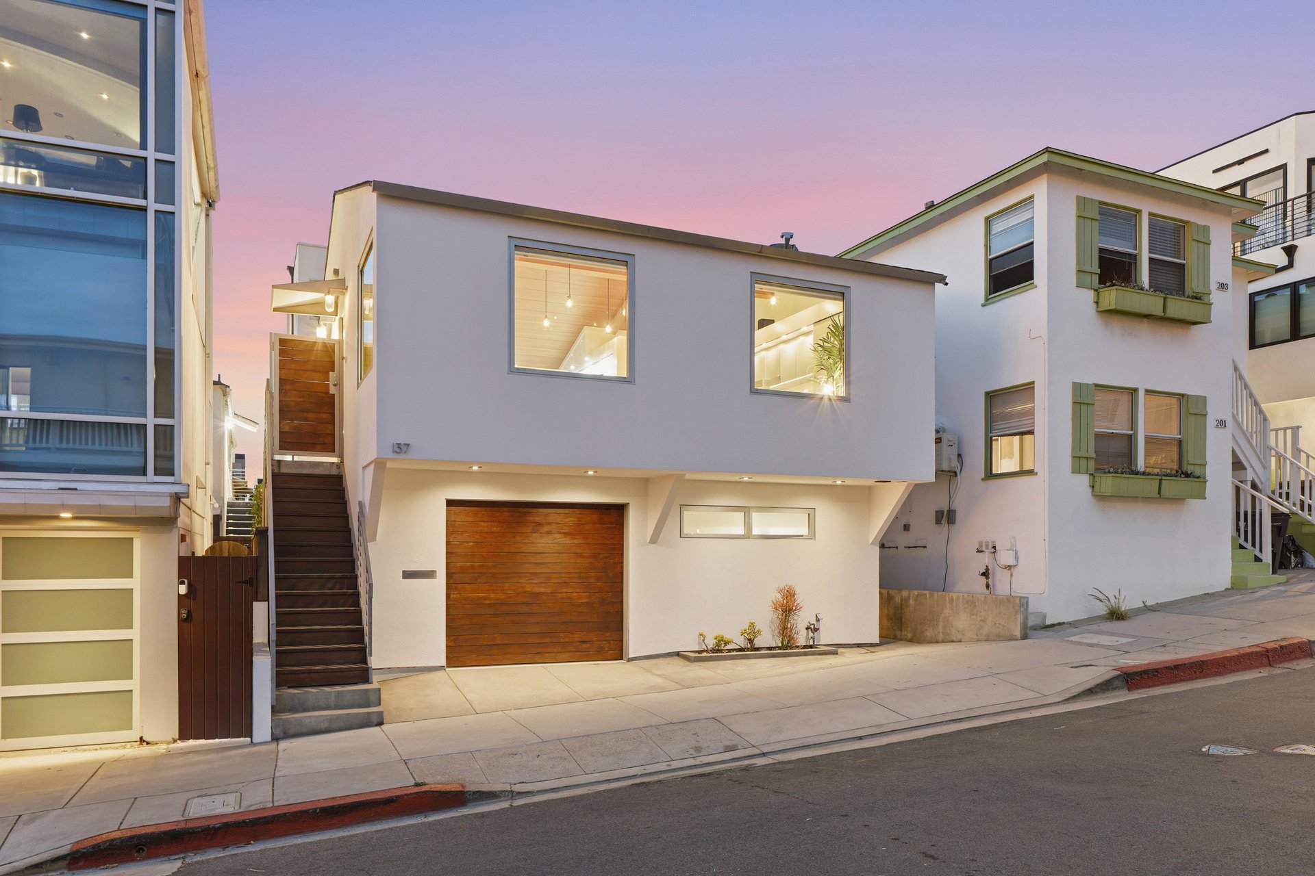 137 15th Street