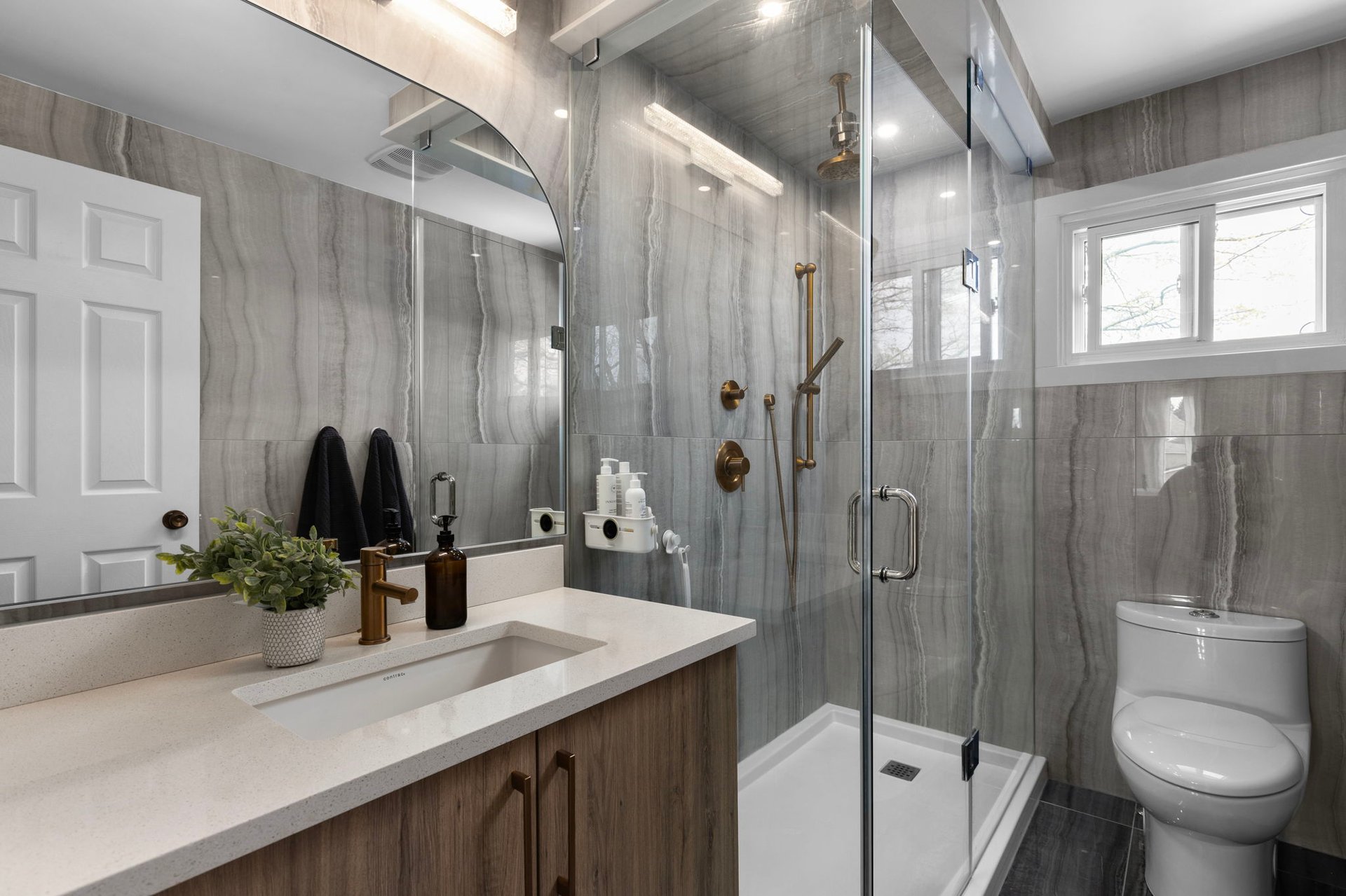 255 Hickling Trail, Barrie