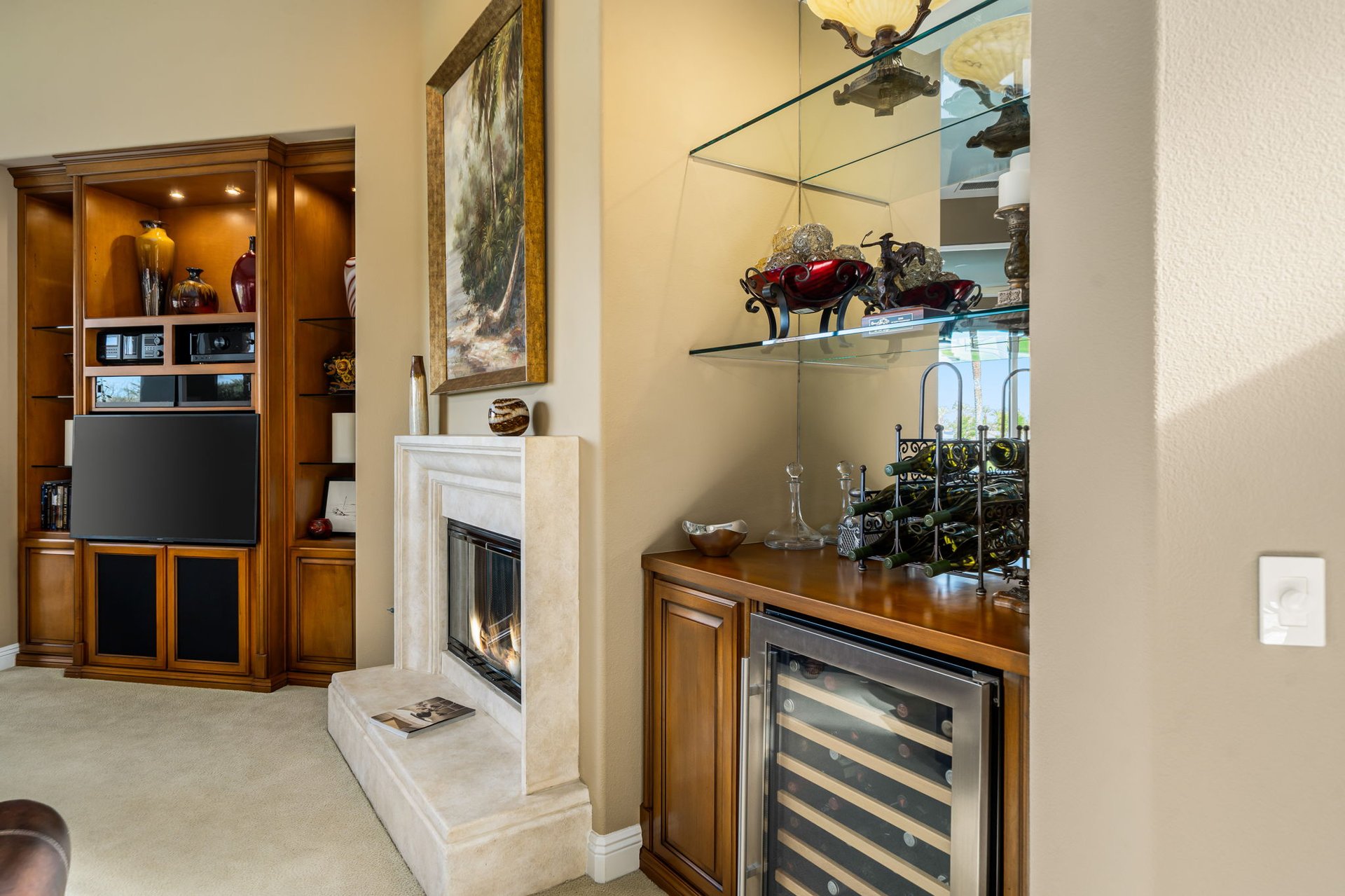  620 Hawk Hill Trl