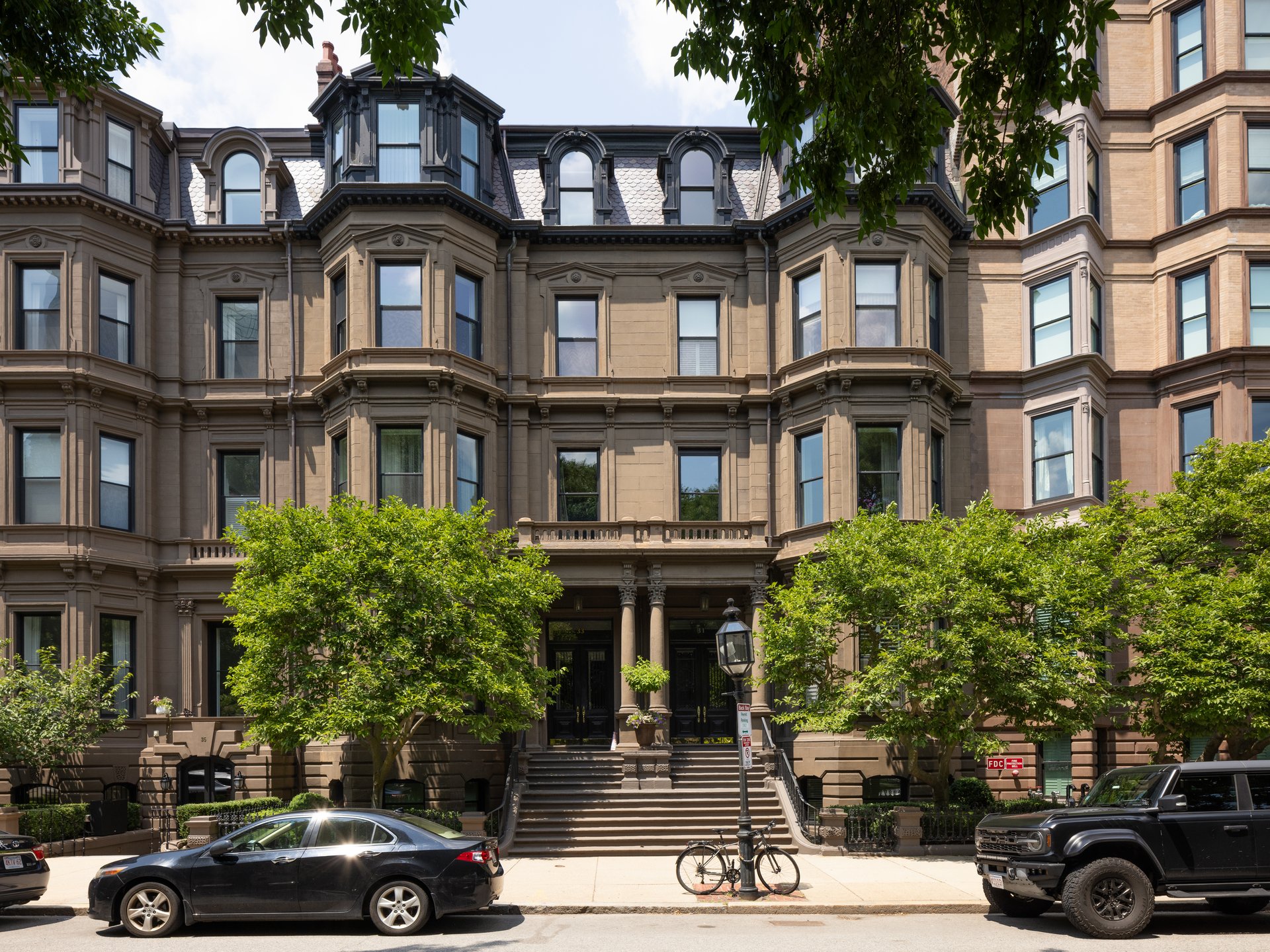 33 Commonwealth Ave #5