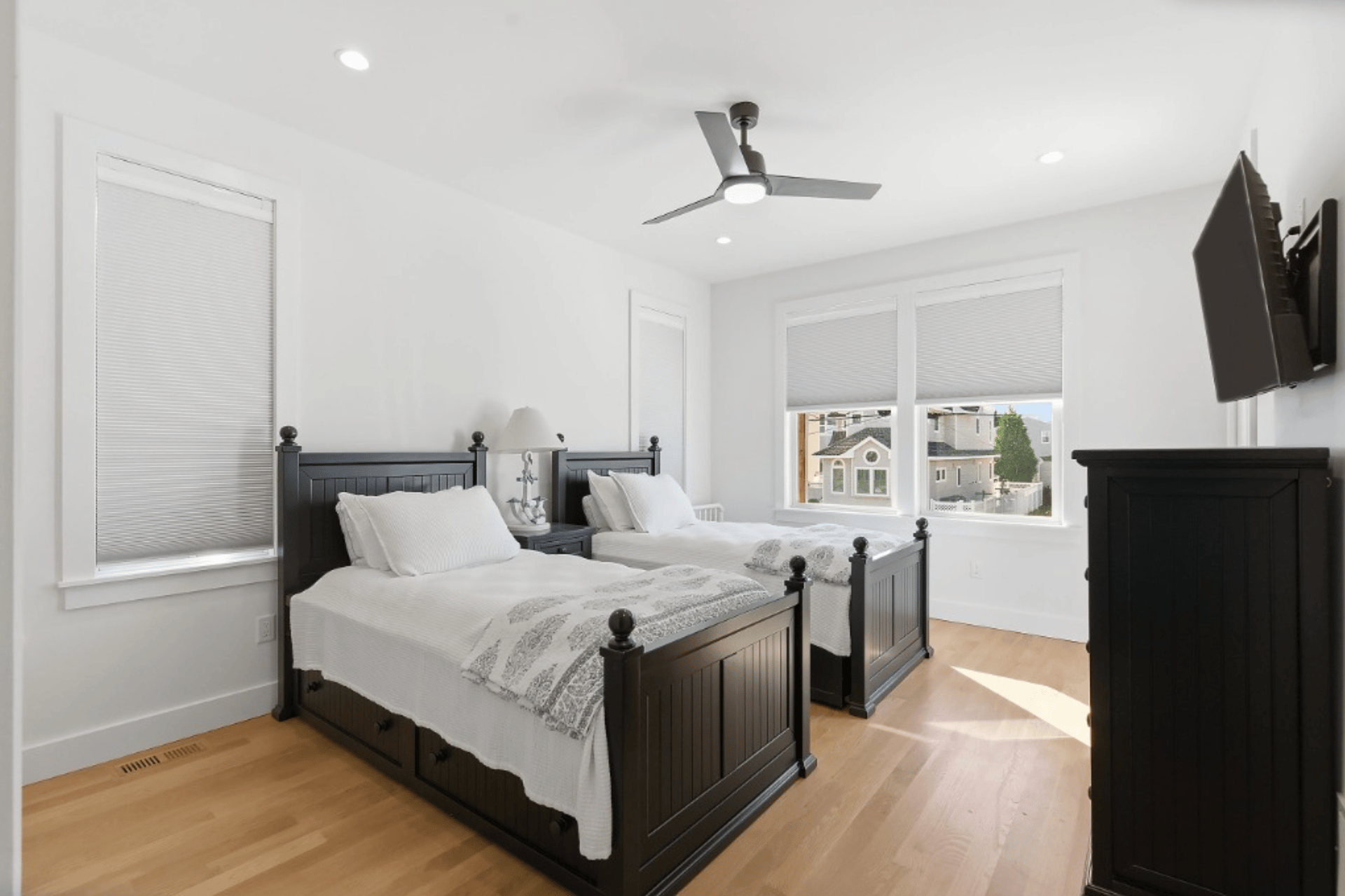 11 E 13th Street, Beach Haven